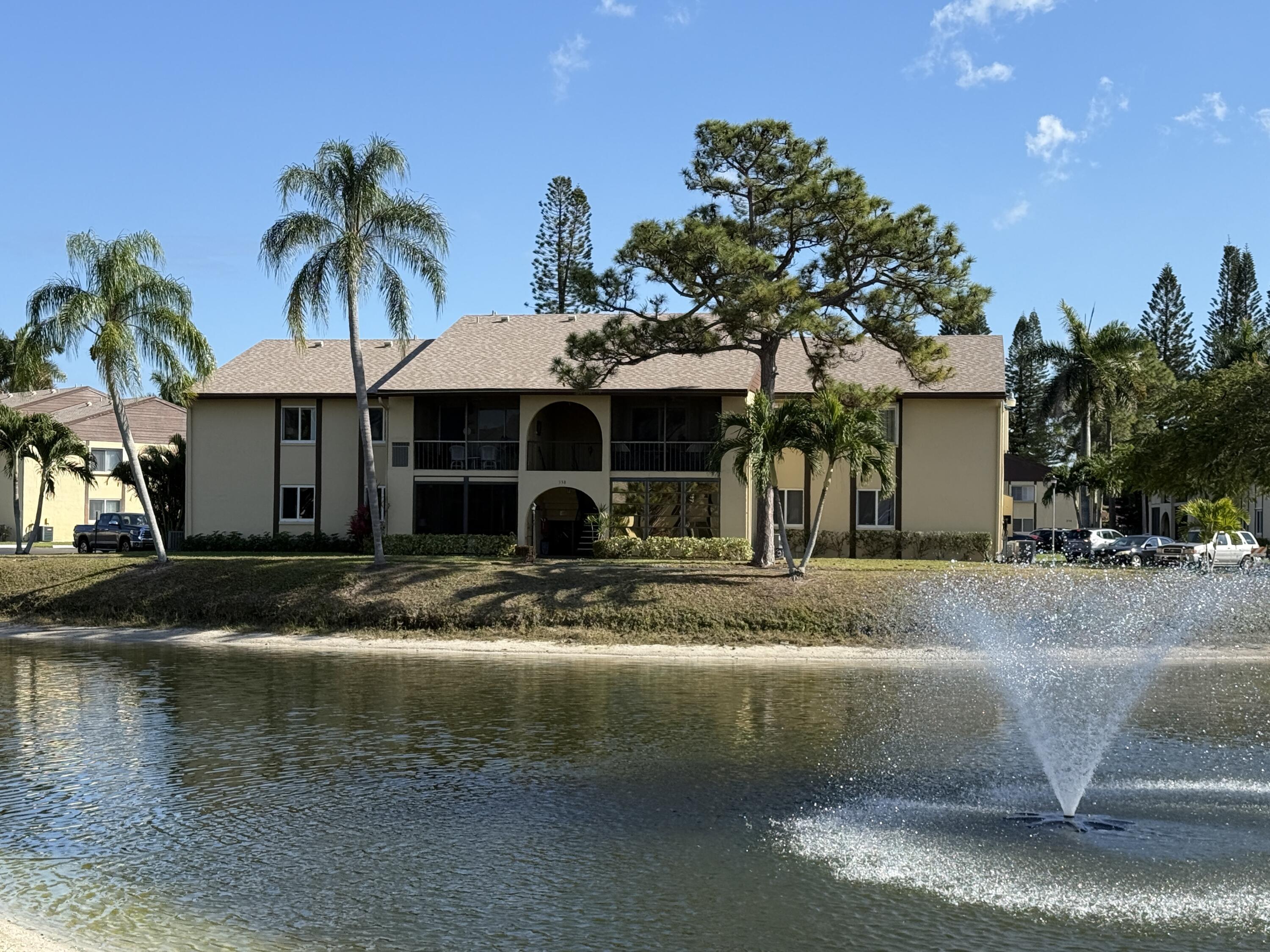338 Pine Ridge Circle B-2, Greenacres, FL 33463, Greenacres
