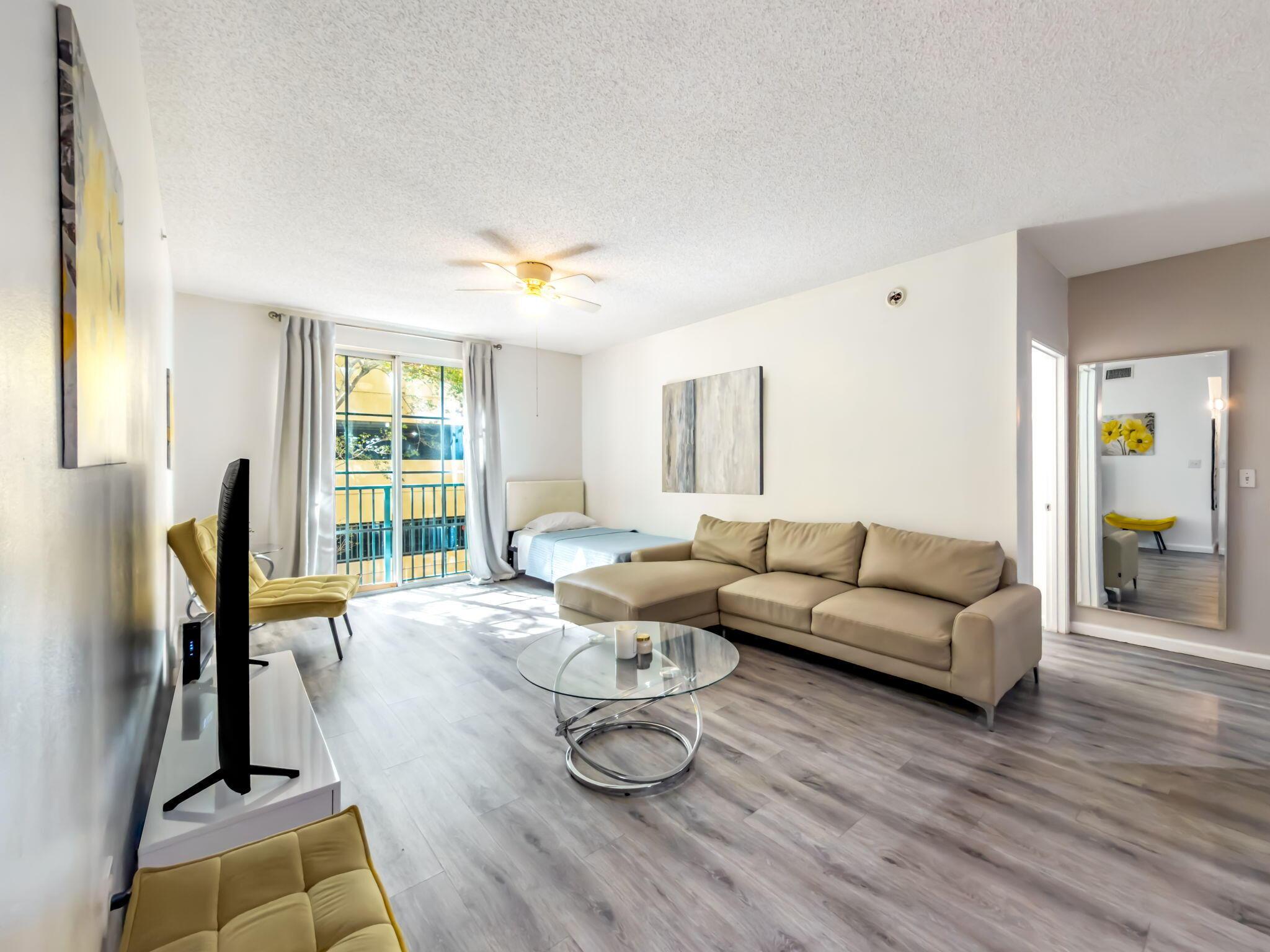 630 S Sapodilla Avenue 218, West Palm Beach, FL 33401, West Palm Beach - Photo 5