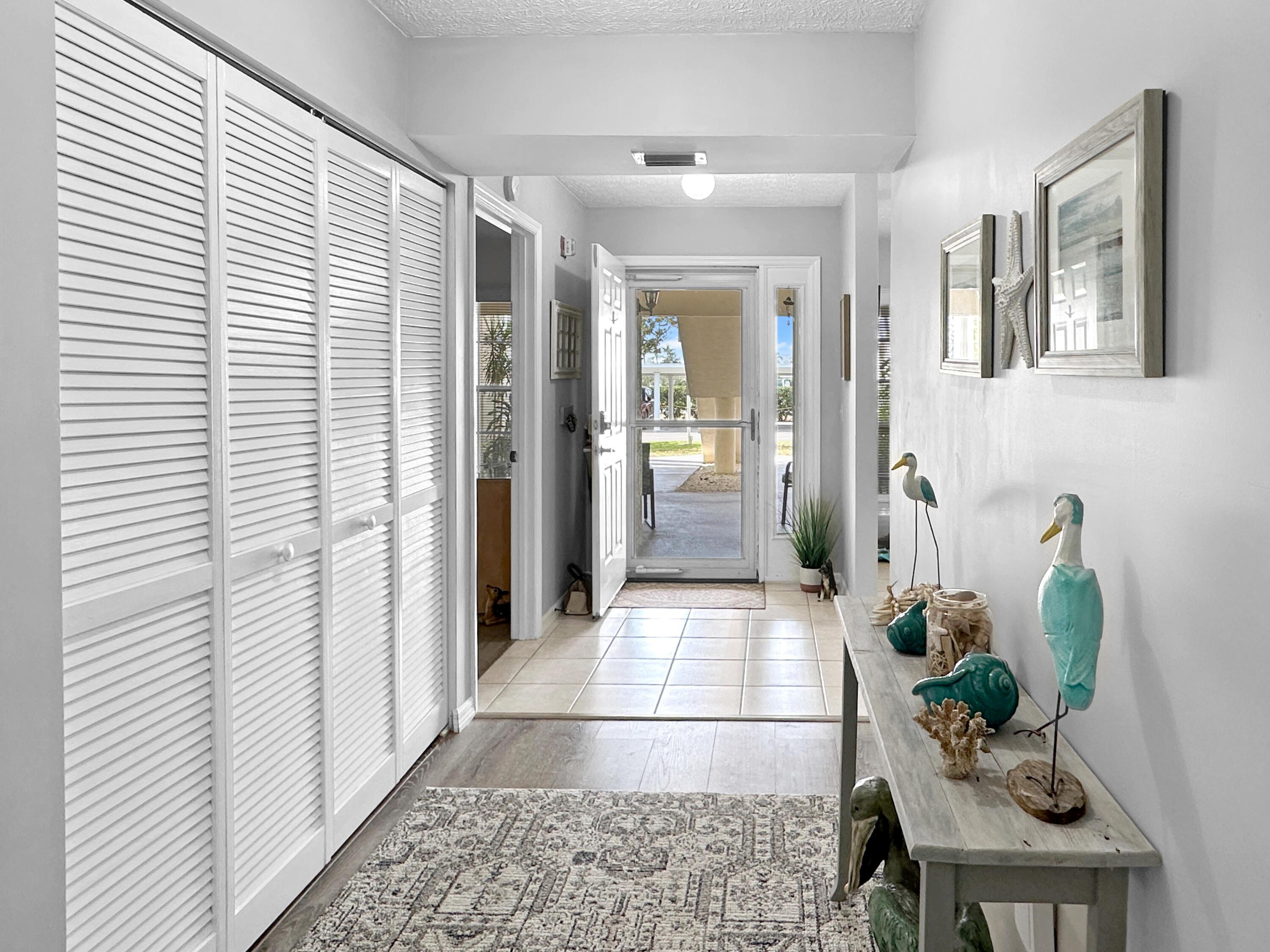 720 Lake Orchid Circle 102, Vero Beach, FL 32962, Vero Beach - Photo 5