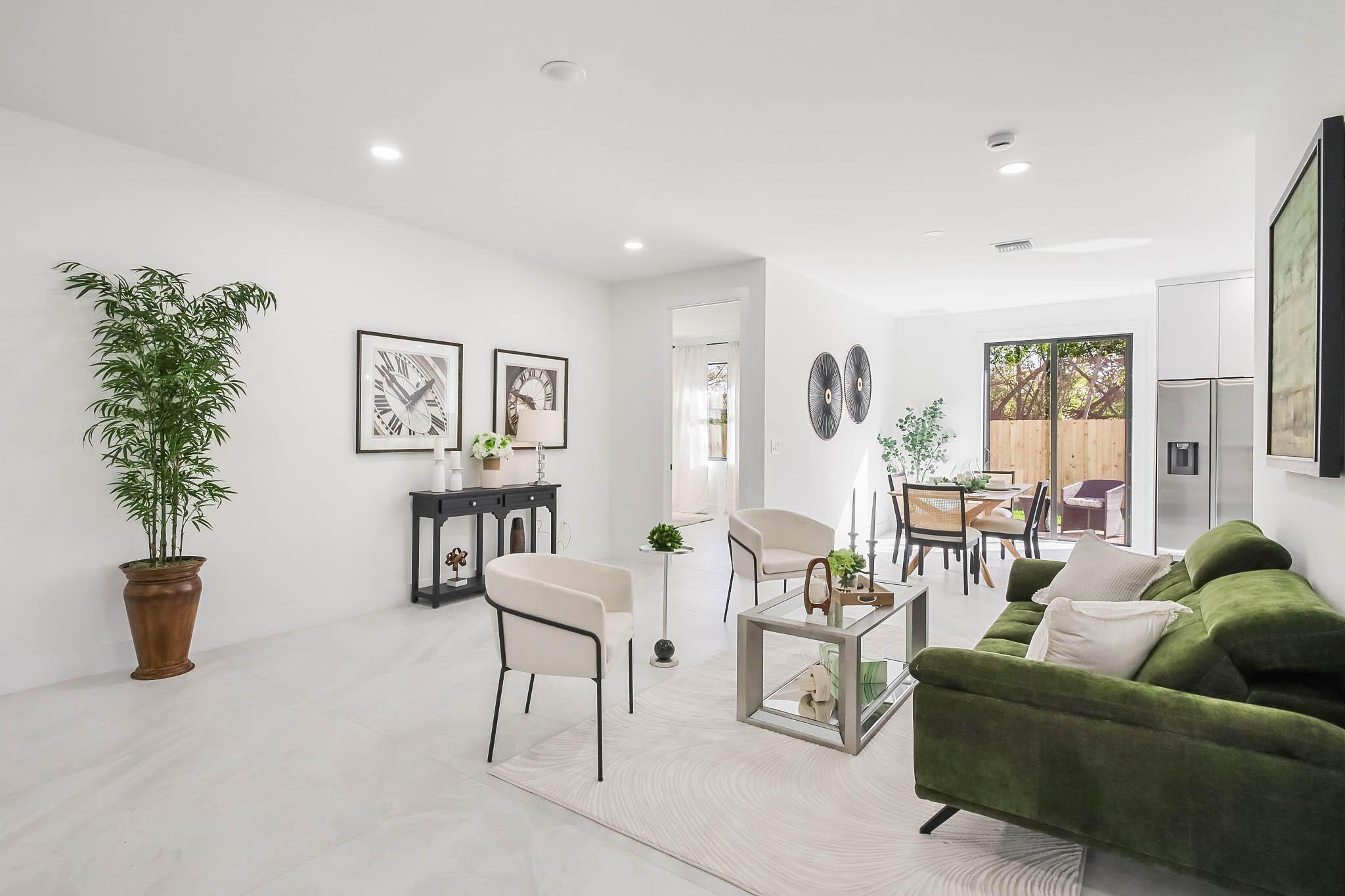 4720 Pine Cone Lane, West Palm Beach, FL 33417, West Palm Beach - Photo 4