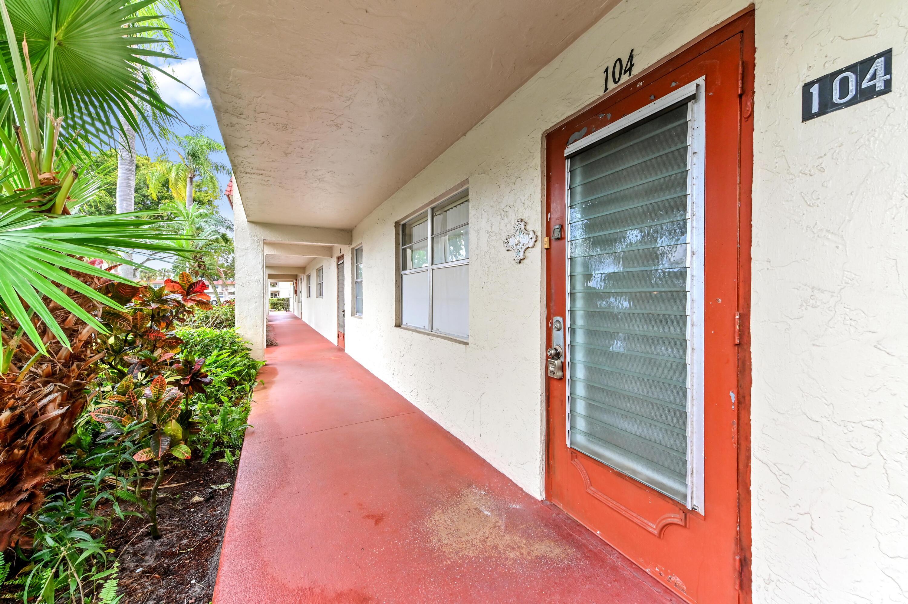 6 Abbey Lane 104, Delray Beach, FL 33446, Delray Beach - Photo 2