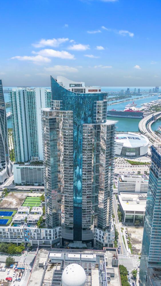 851 NE 1st Avenue 3512, Miami, FL 33132, Miami - Photo 2