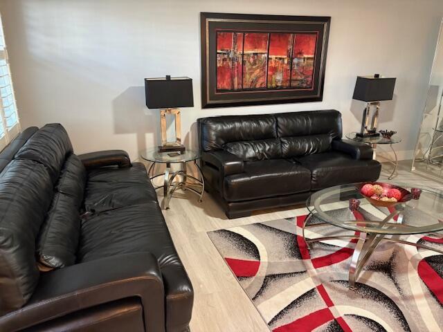 1015 Cornwall A 1015, Boca Raton, FL 33434, Boca Raton - Photo 5