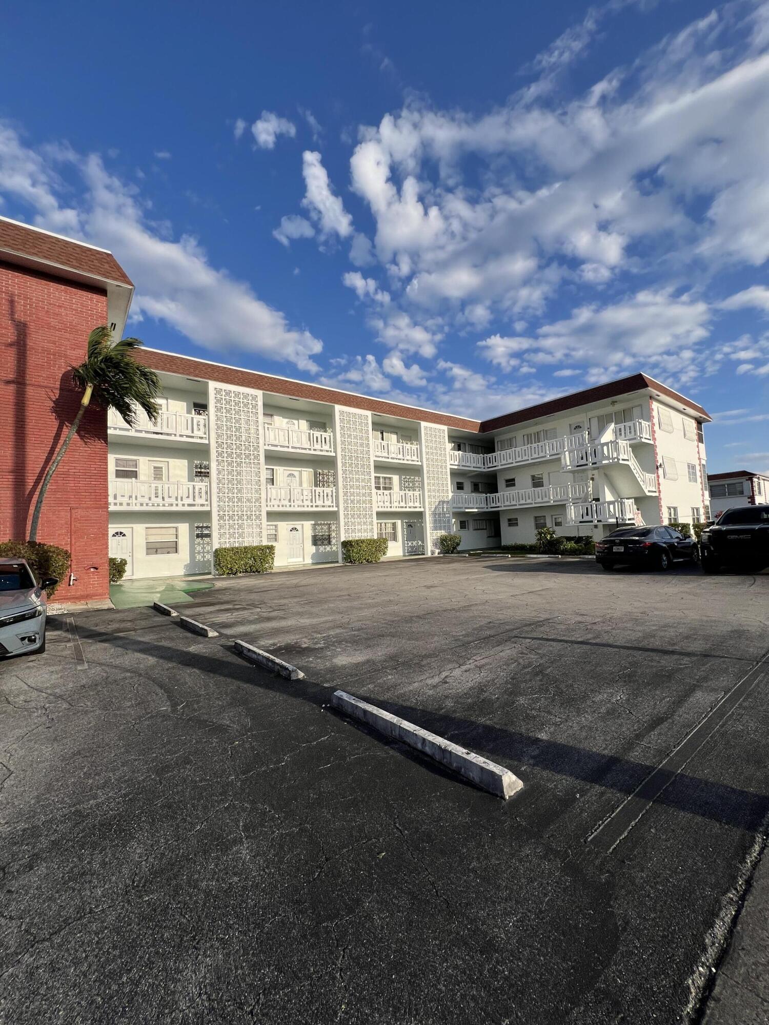 1380 NW 43rd Terrace 208, Lauderhill, FL 33313, Lauderhill - Photo 2