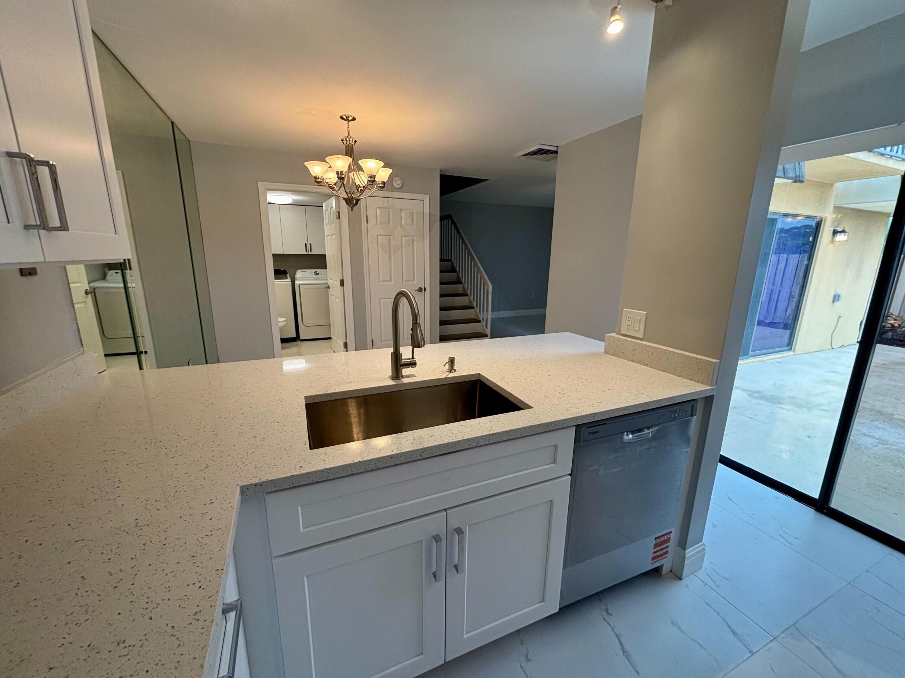 2435 24th Way, West Palm Beach, FL 33407, West Palm Beach - Photo 5