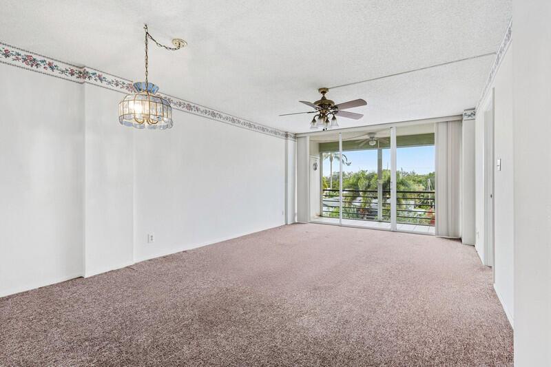 109 Royal Park Drive 3b, Oakland Park, FL 33309, Oakland Park - Photo 3