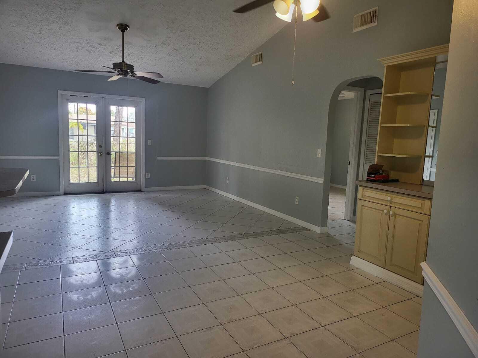 349 SE Fallon Drive, Port St. Lucie, FL 34983, Port St. Lucie - Photo 4