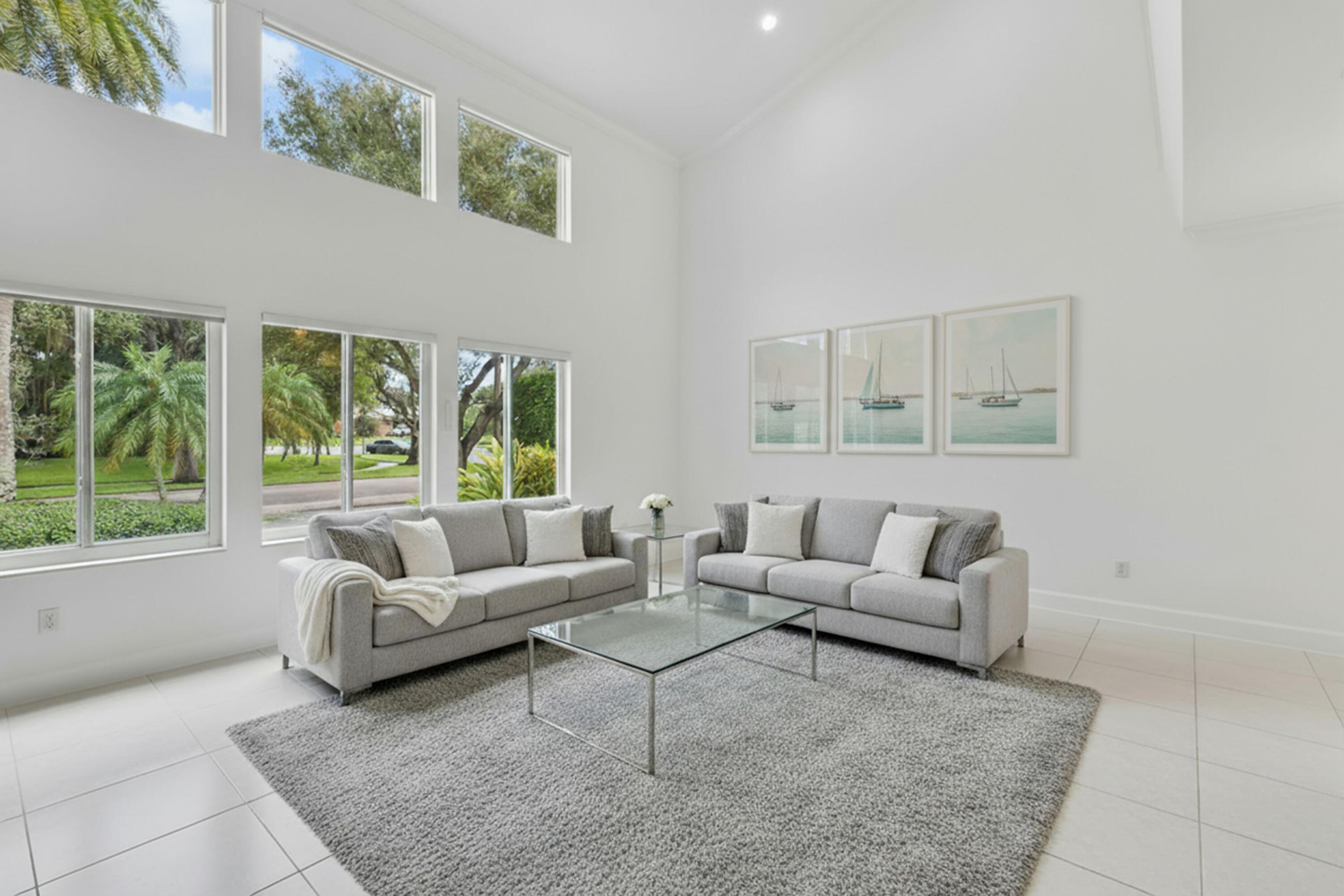 2801 Embassy Drive, West Palm Beach, FL 33401, West Palm Beach - Photo 2