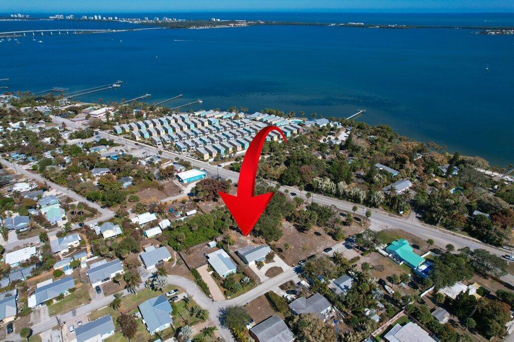 2427 NE Center Street, Jensen Beach, FL 34957, Jensen Beach - Photo 3