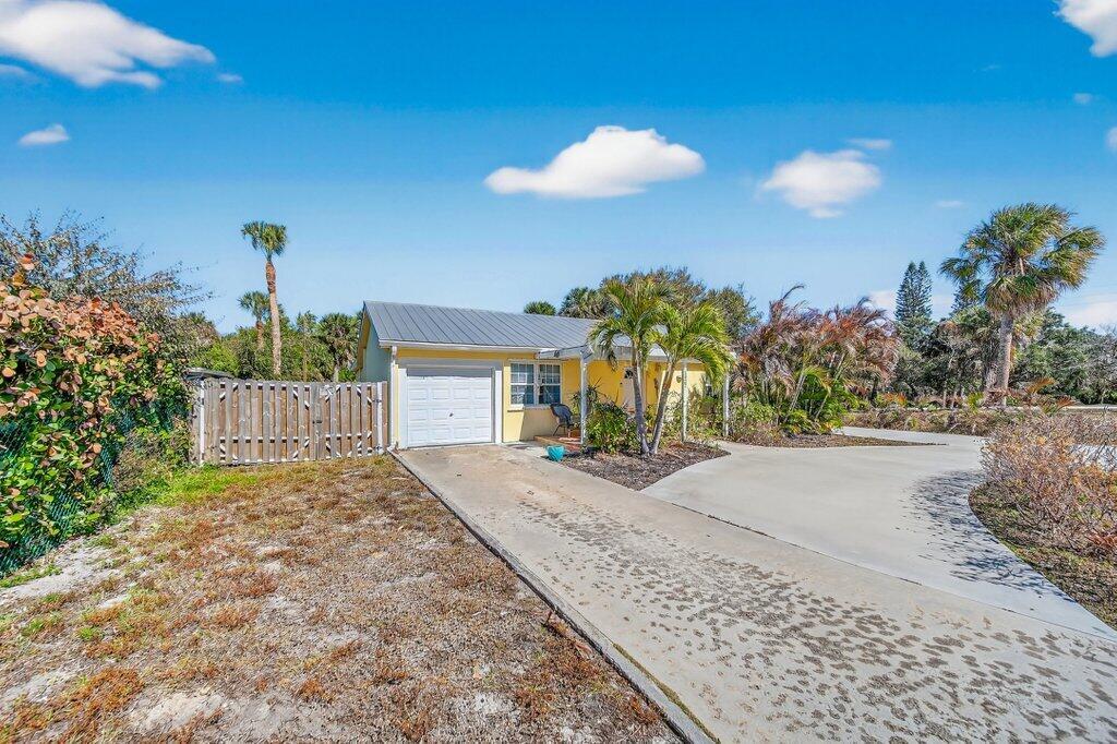 2427 NE Center Street, Jensen Beach, FL 34957, Jensen Beach - Photo 5