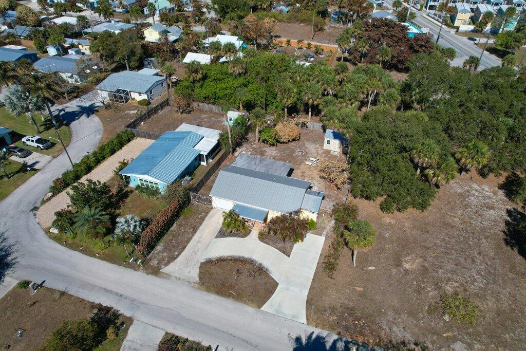 2427 NE Center Street, Jensen Beach, FL 34957, Jensen Beach - Photo 4
