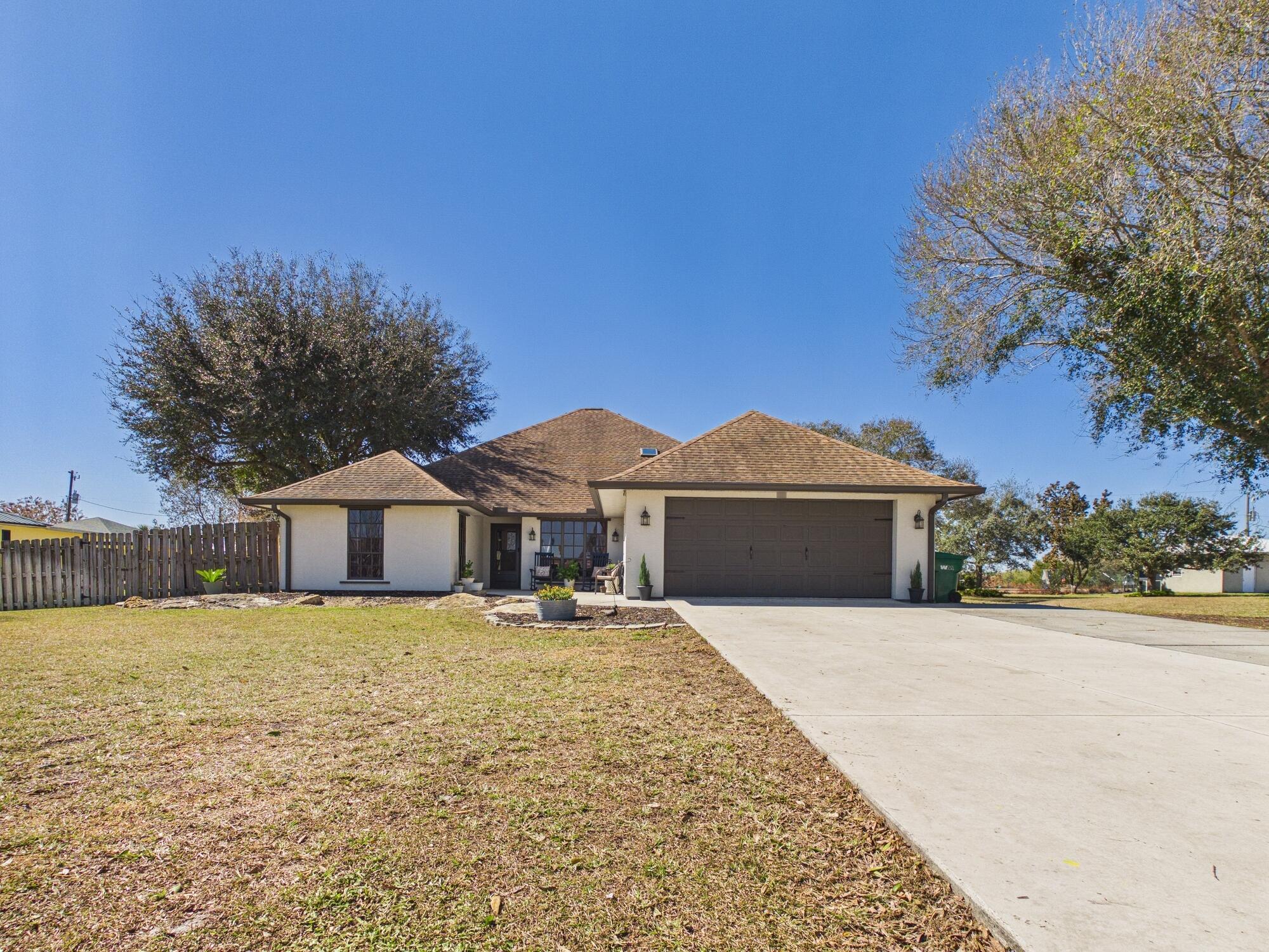 755 SW 85th Avenue, Okeechobee, FL 34974, Okeechobee - Photo 3