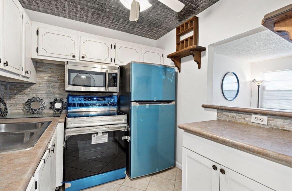 98 Cambridge E, West Palm Beach, FL 33417, West Palm Beach - Photo 5