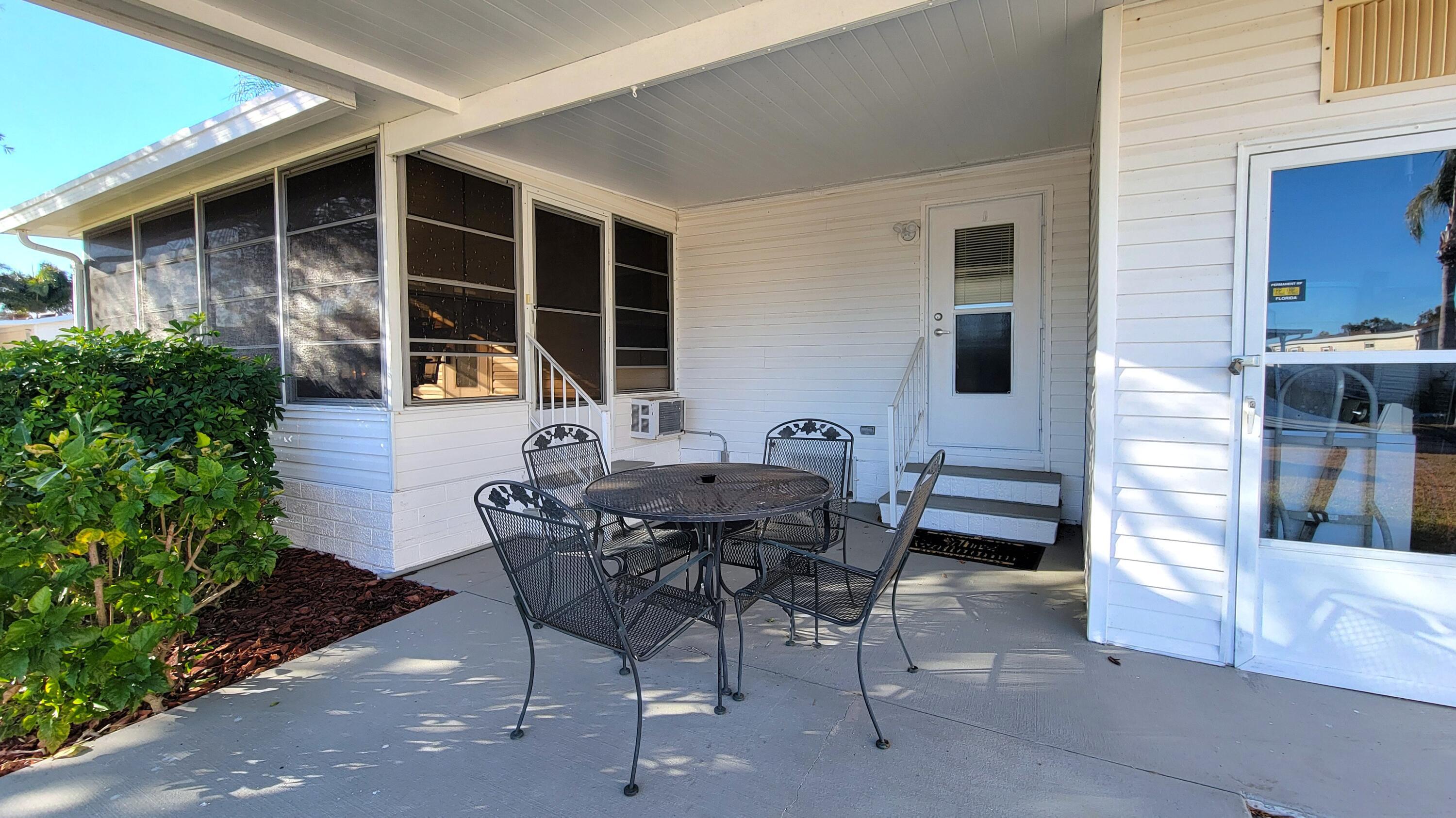 334 Seahorse Terrace, Fort Pierce, FL 34982, Fort Pierce - Photo 2