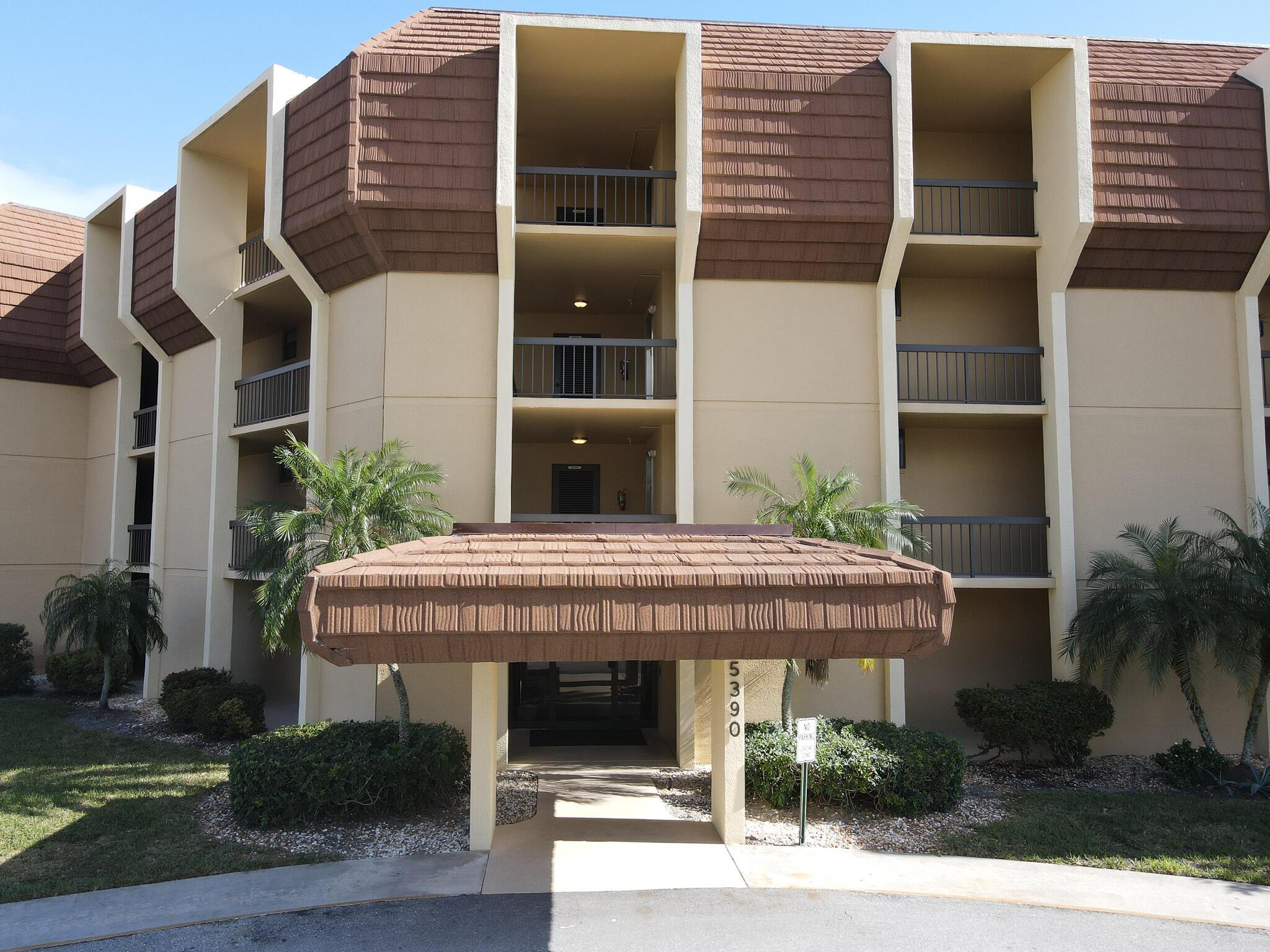 5390 Woodland Lakes Drive 201, Palm Beach Gardens, FL 33418, Palm Beach Gardens - Photo 3