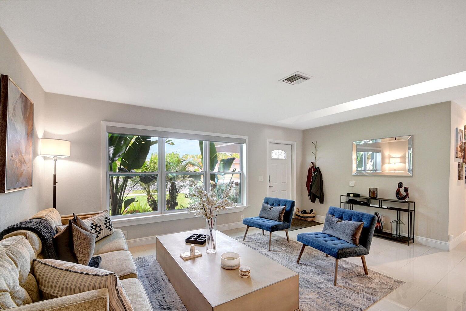 702 Grove Street, Lake Worth Beach, FL 33461, Lake Worth Beach - Photo 4