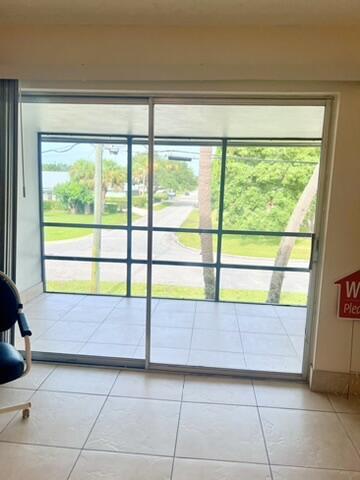2302 Sunrise 3-201, Fort Pierce, FL 34949, Fort Pierce - Photo 3