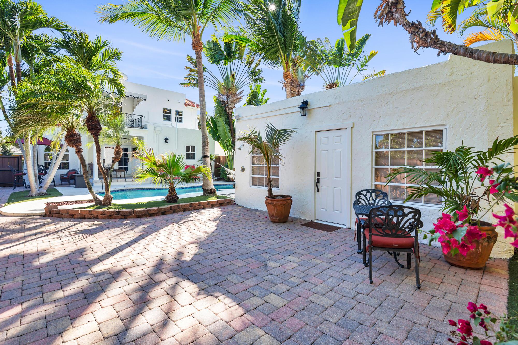 137 Edgewood Drive, West Palm Beach, FL 33405, West Palm Beach - Photo 5
