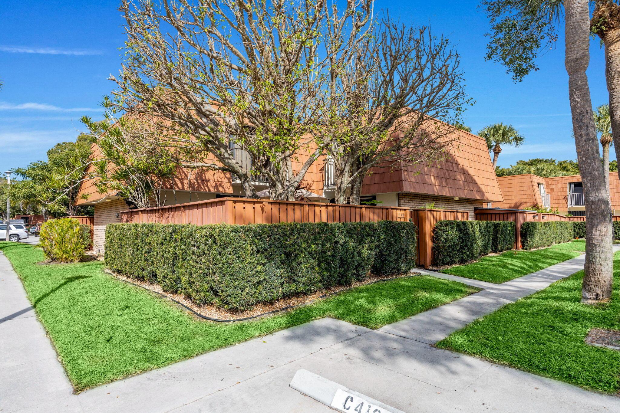 749 Buttonwood Lane, Boynton Beach, FL 33436, Boynton Beach - Photo 2