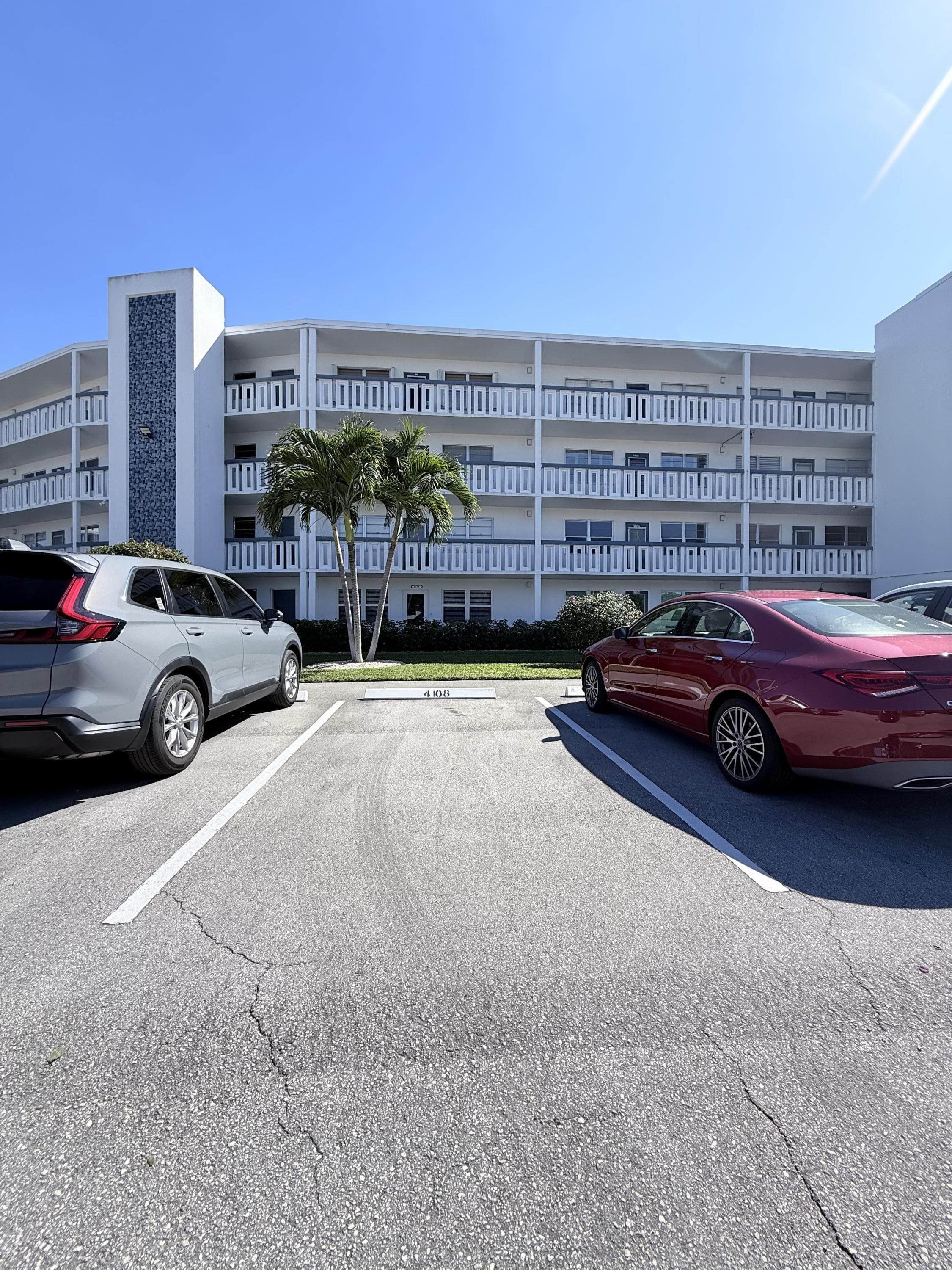 4108 Oakridge V 4108, Deerfield Beach, FL 33442, Deerfield Beach - Photo 4