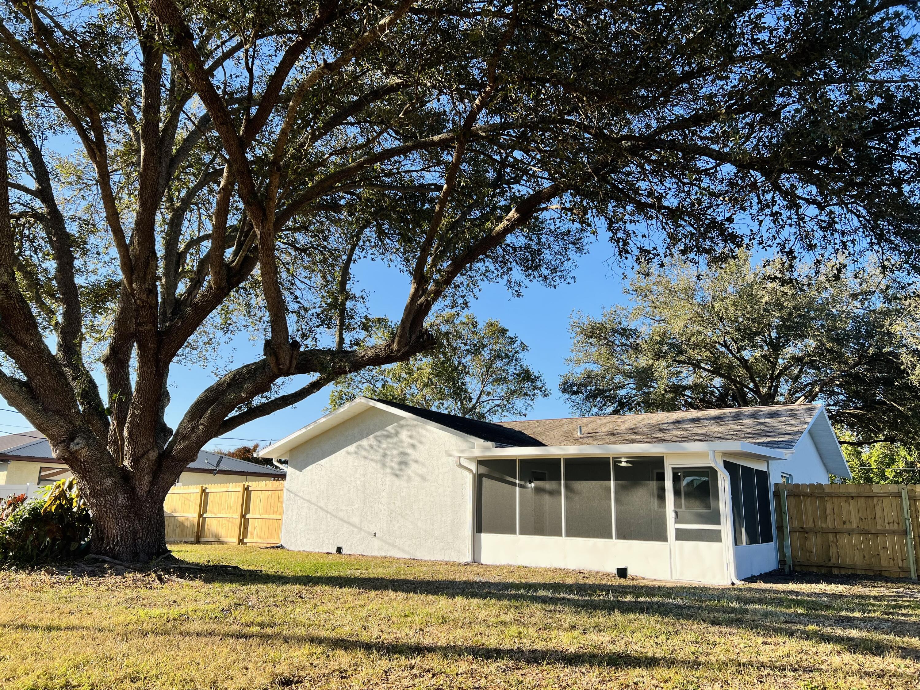 442 SW Lucero Drive, Port St. Lucie, FL 34983, Port St. Lucie - Photo 4