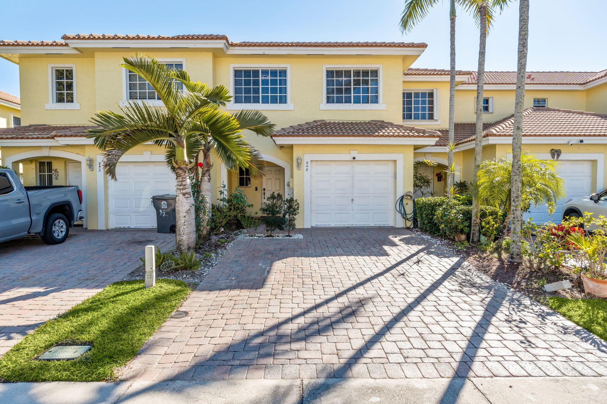 948 Imperial Lake Road, West Palm Beach, FL 33413, West Palm Beach