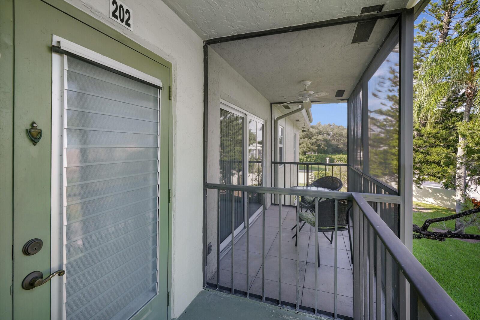 7547 S Oriole Boulevard 202, Delray Beach, FL 33446, Delray Beach - Photo 3