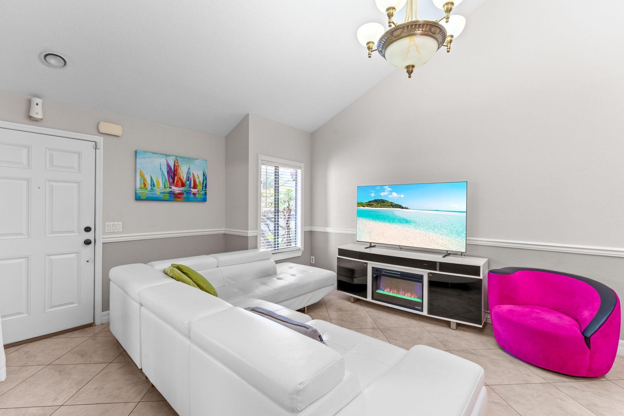 4236 Palm Bay Circle B, West Palm Beach, FL 33406, West Palm Beach - Photo 4