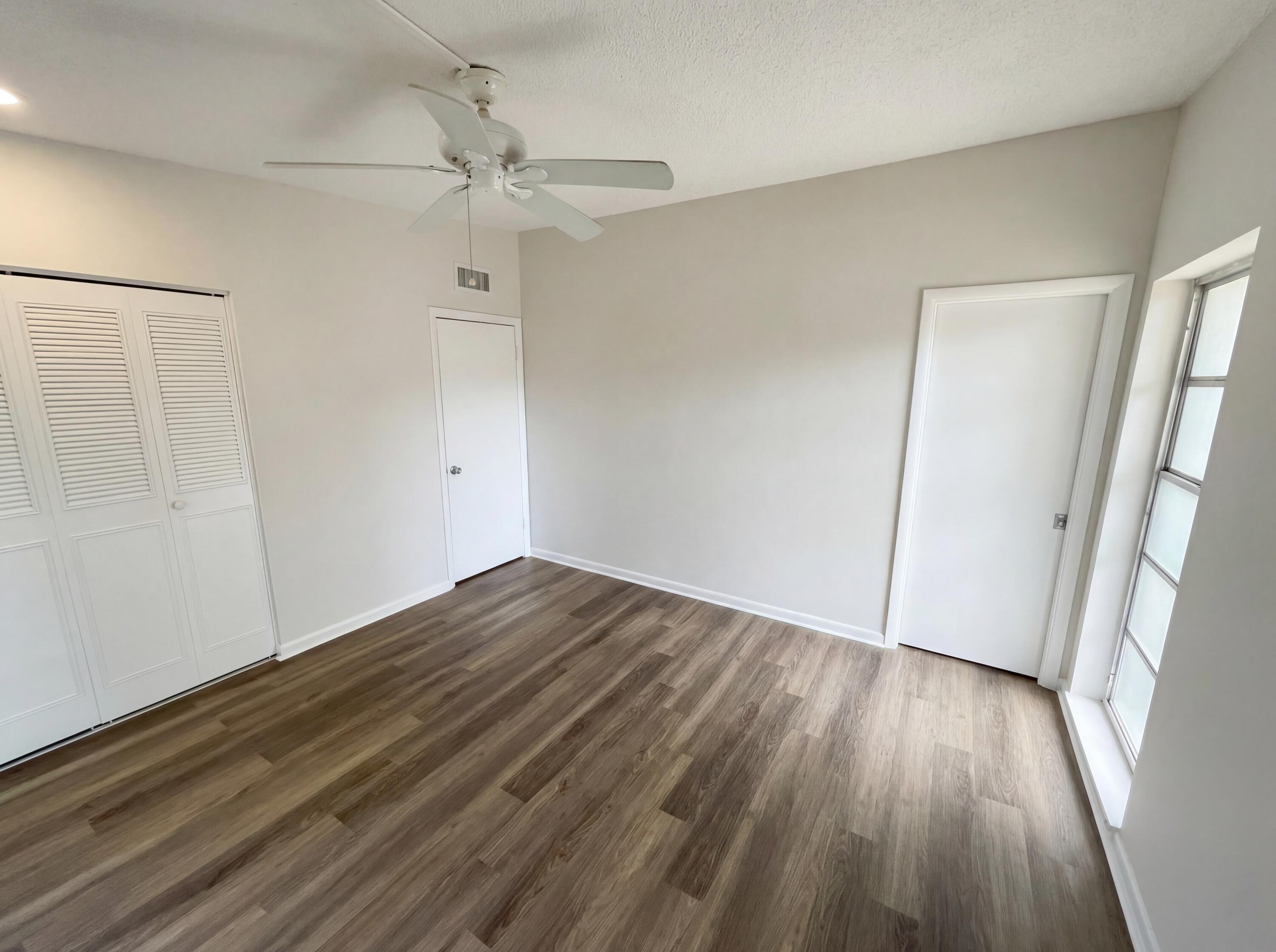 141 SE Calmoso Drive, Port St. Lucie, FL 34983, Port St. Lucie - Photo 4