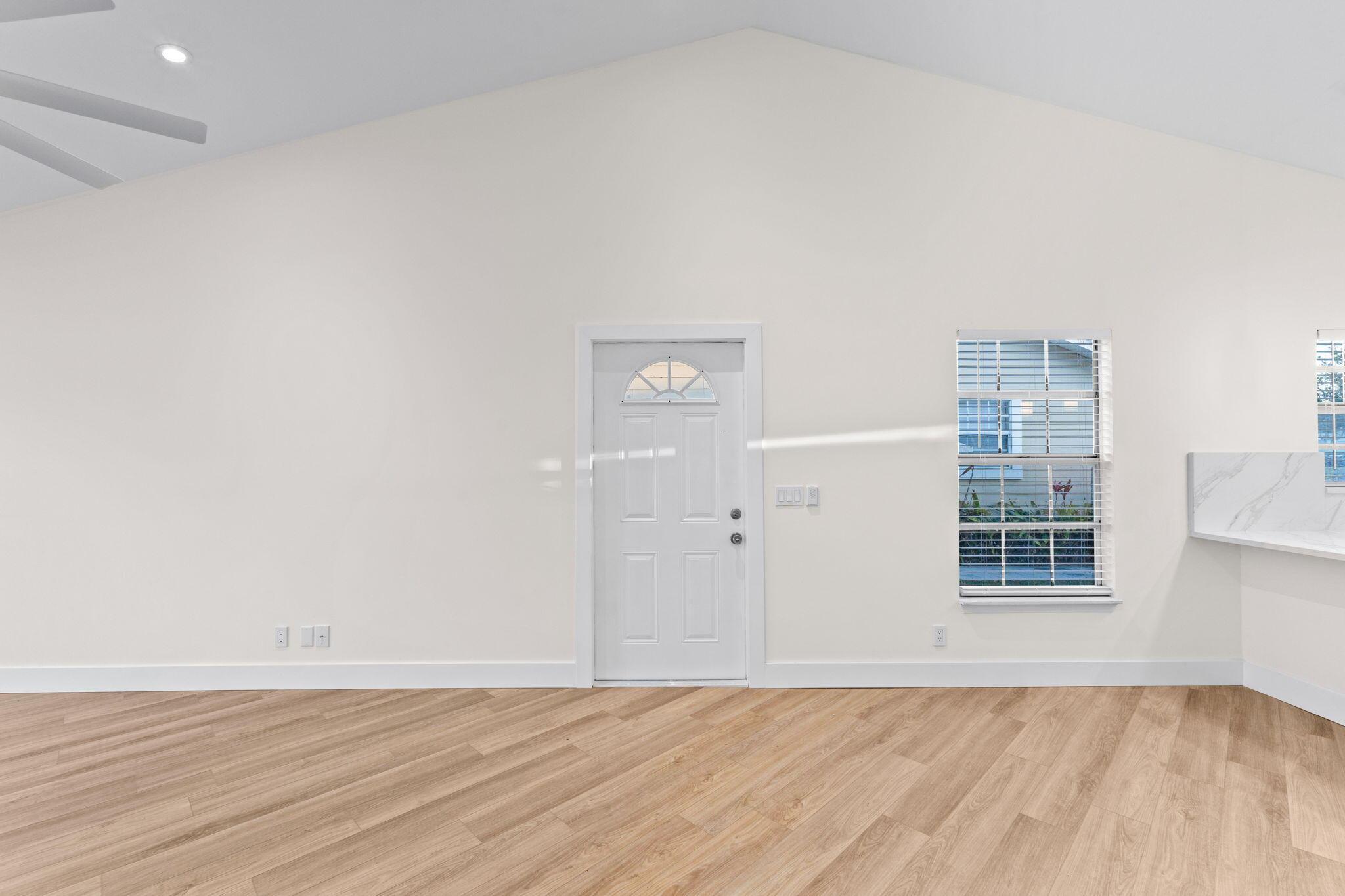 1662 Royal Forest Court, West Palm Beach, FL 33406, West Palm Beach - Photo 5