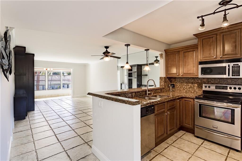 2800 Fiore Way 2060, Delray Beach, FL 33445, Delray Beach - Photo 5
