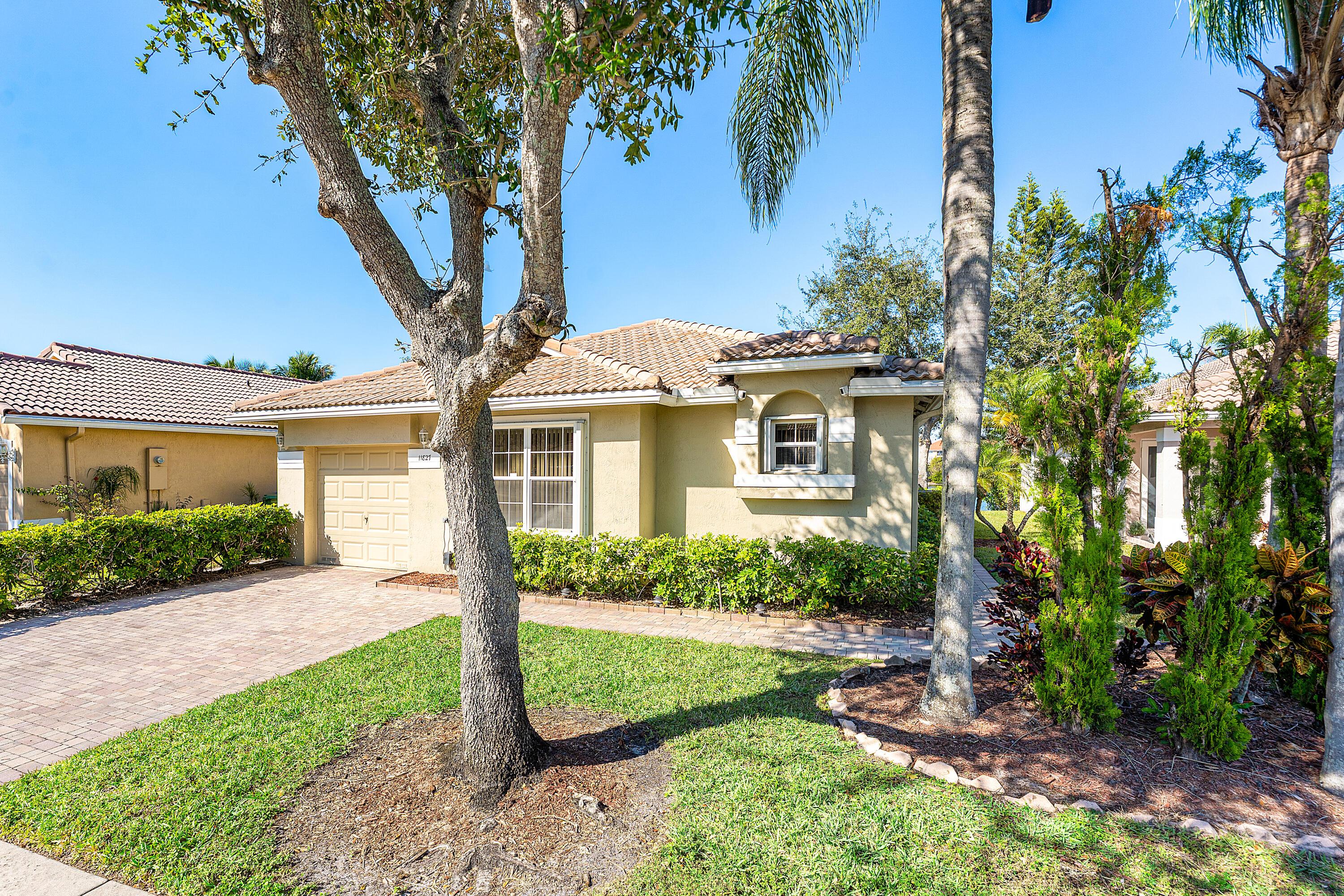 11827 SW 7th Street, Pembroke Pines, FL 33025, Pembroke Pines - Photo 4
