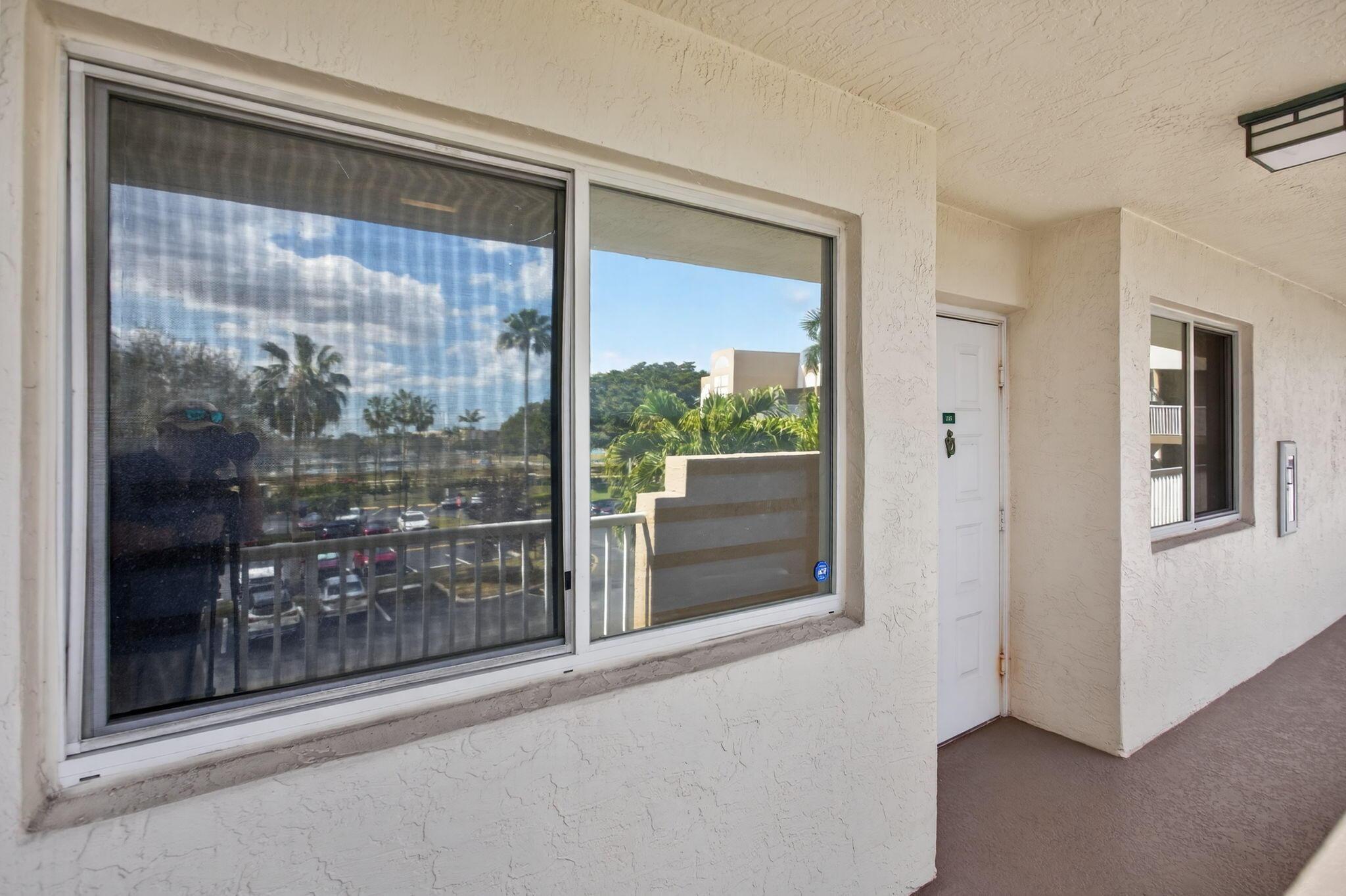7763 Southampton Terrace 303, Tamarac, FL 33321, Tamarac - Photo 2