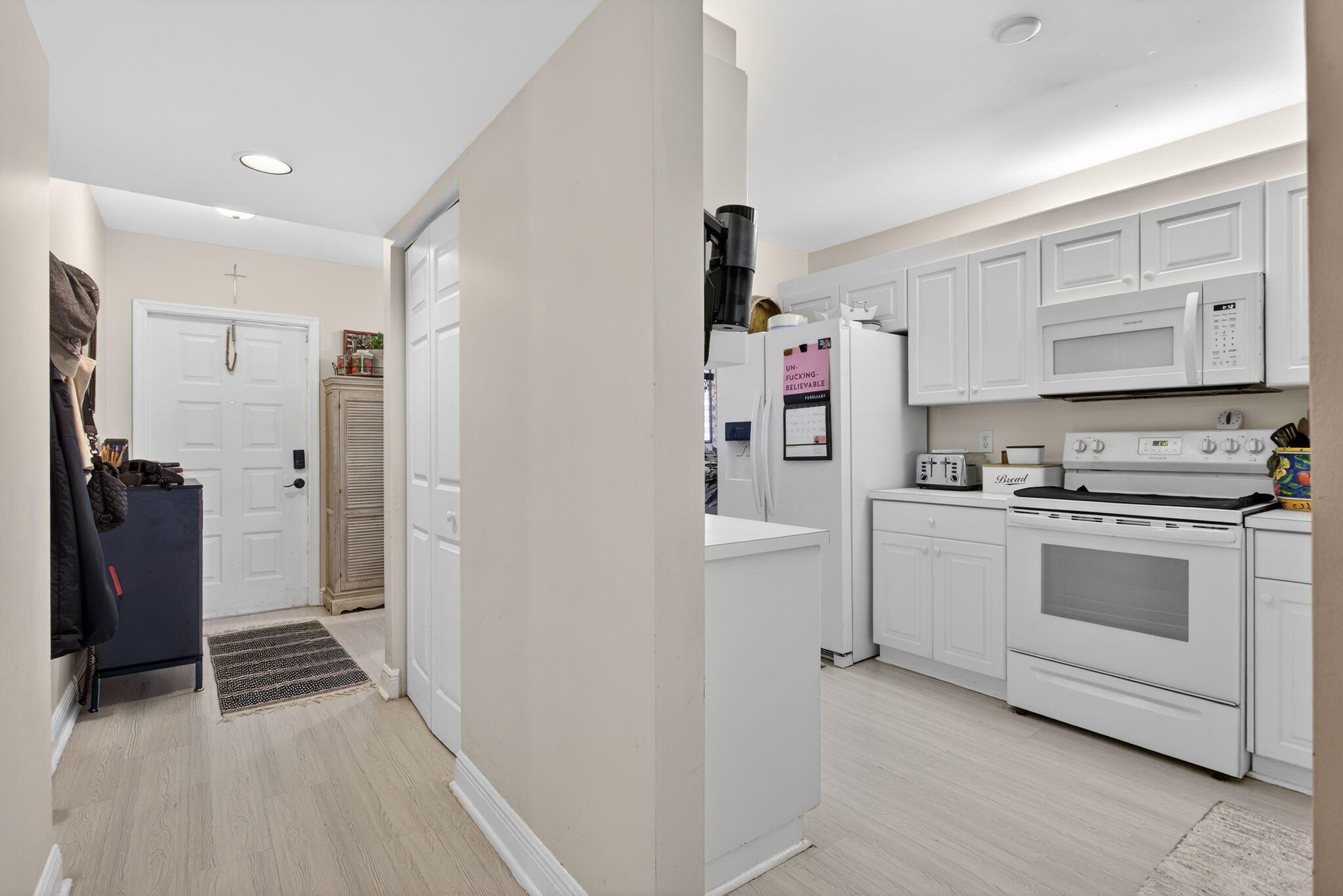 7763 Southampton Terrace 303, Tamarac, FL 33321, Tamarac - Photo 4