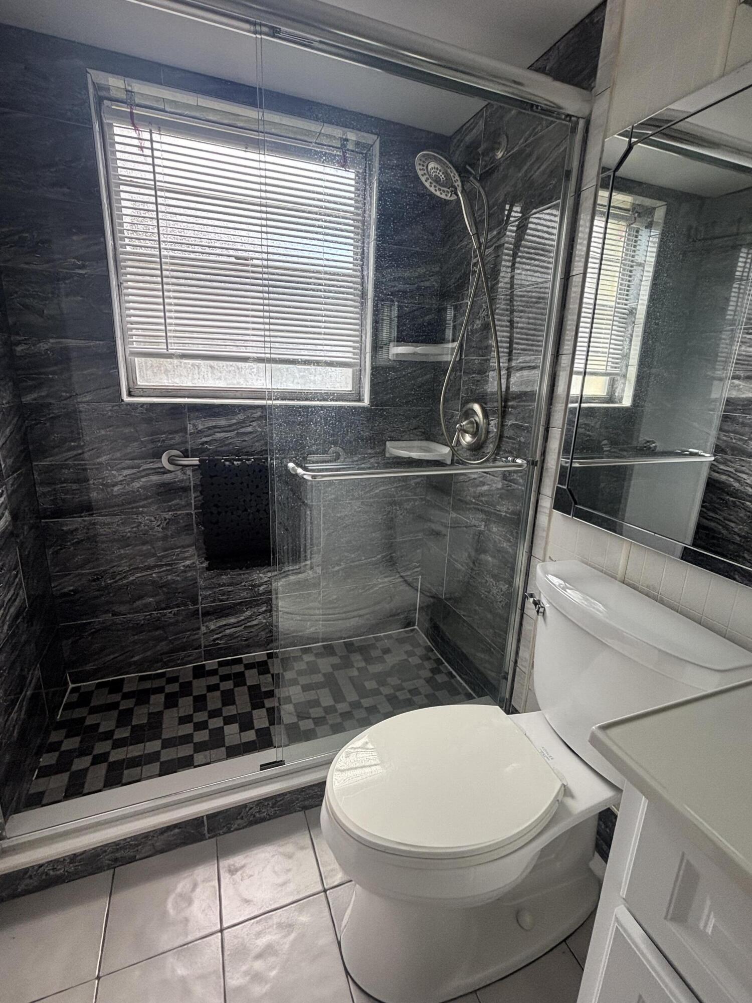 81 Windsor D, West Palm Beach, FL 33417, West Palm Beach - Photo 5
