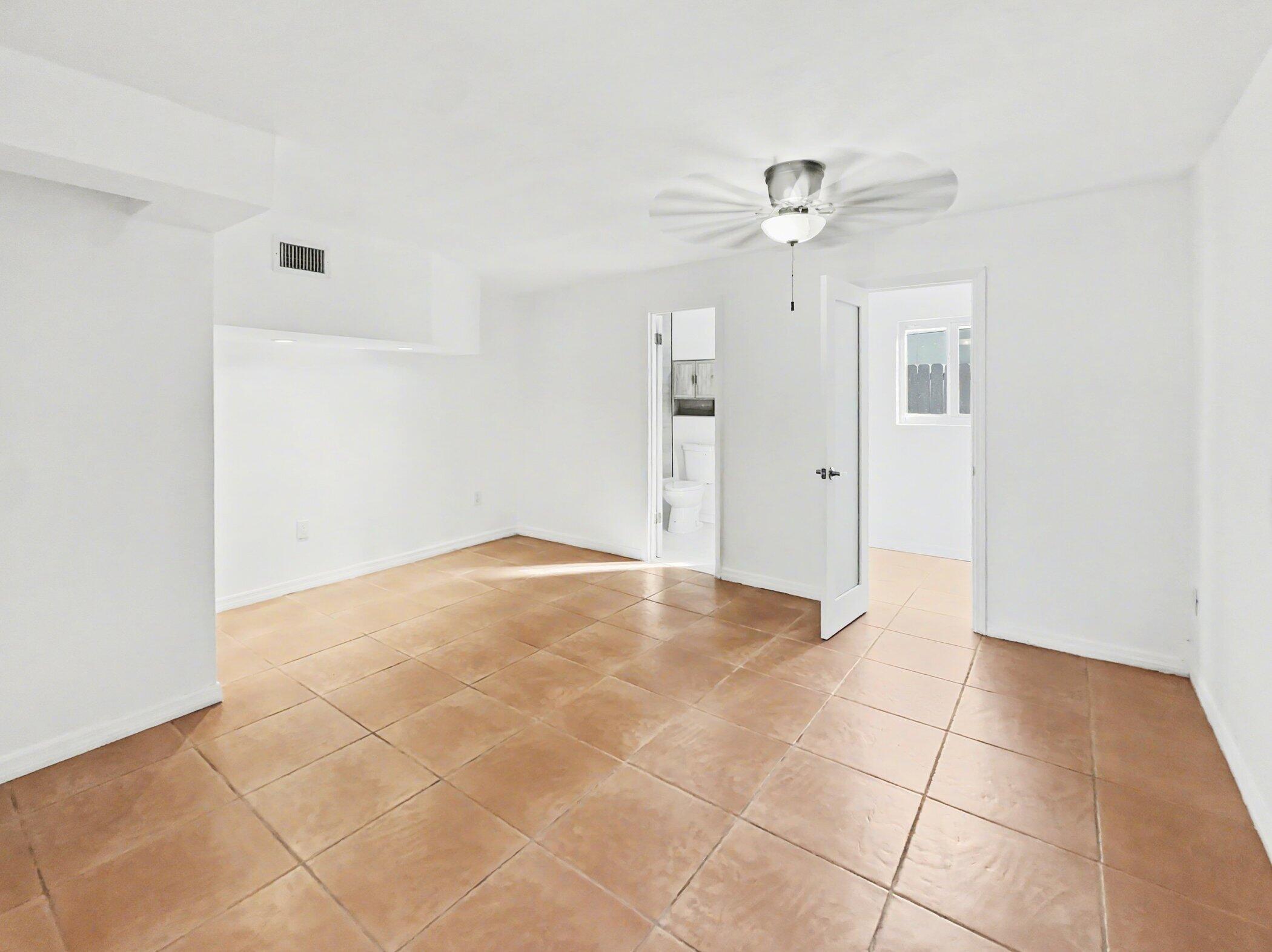 5181 NW 4th Terrace, Miami, FL 33126, Miami - Photo 5