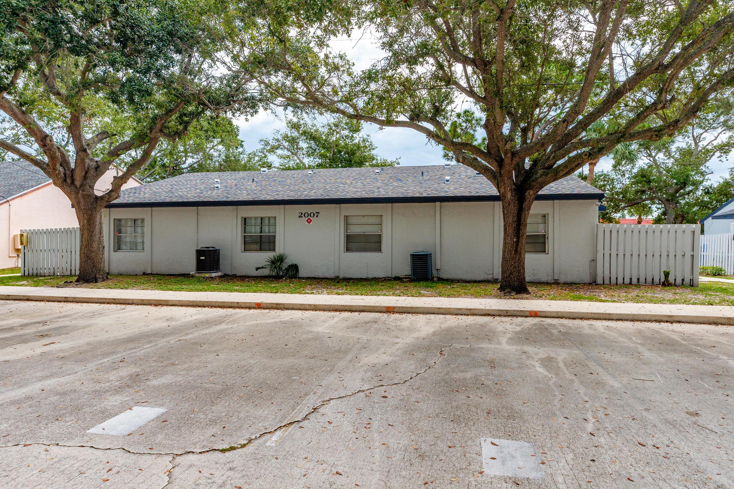 2007 Oleander Boulevard Apt D, Fort Pierce, FL 34950, Fort Pierce