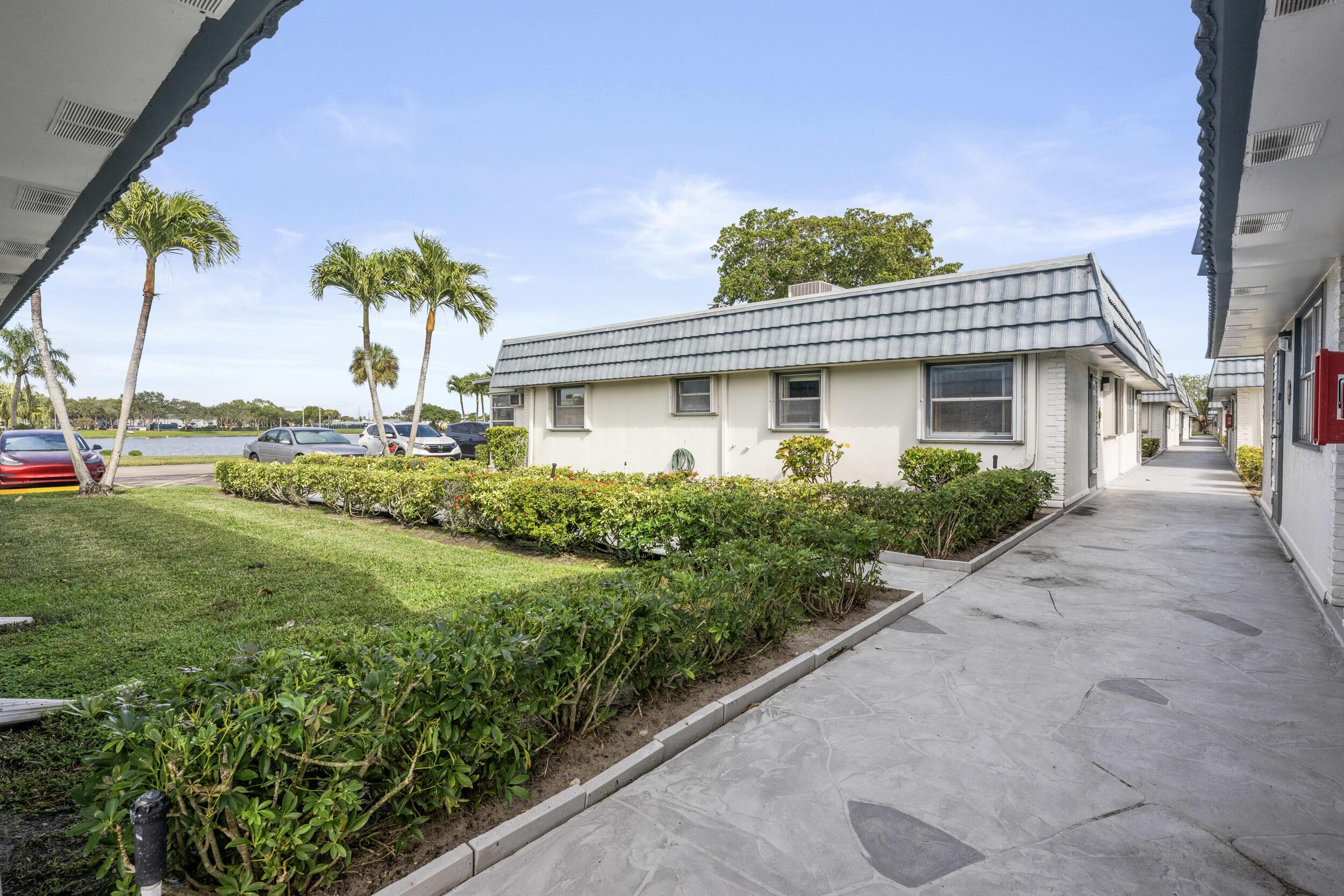 43 Waterford B, Delray Beach, FL 33446, Delray Beach - Photo 3