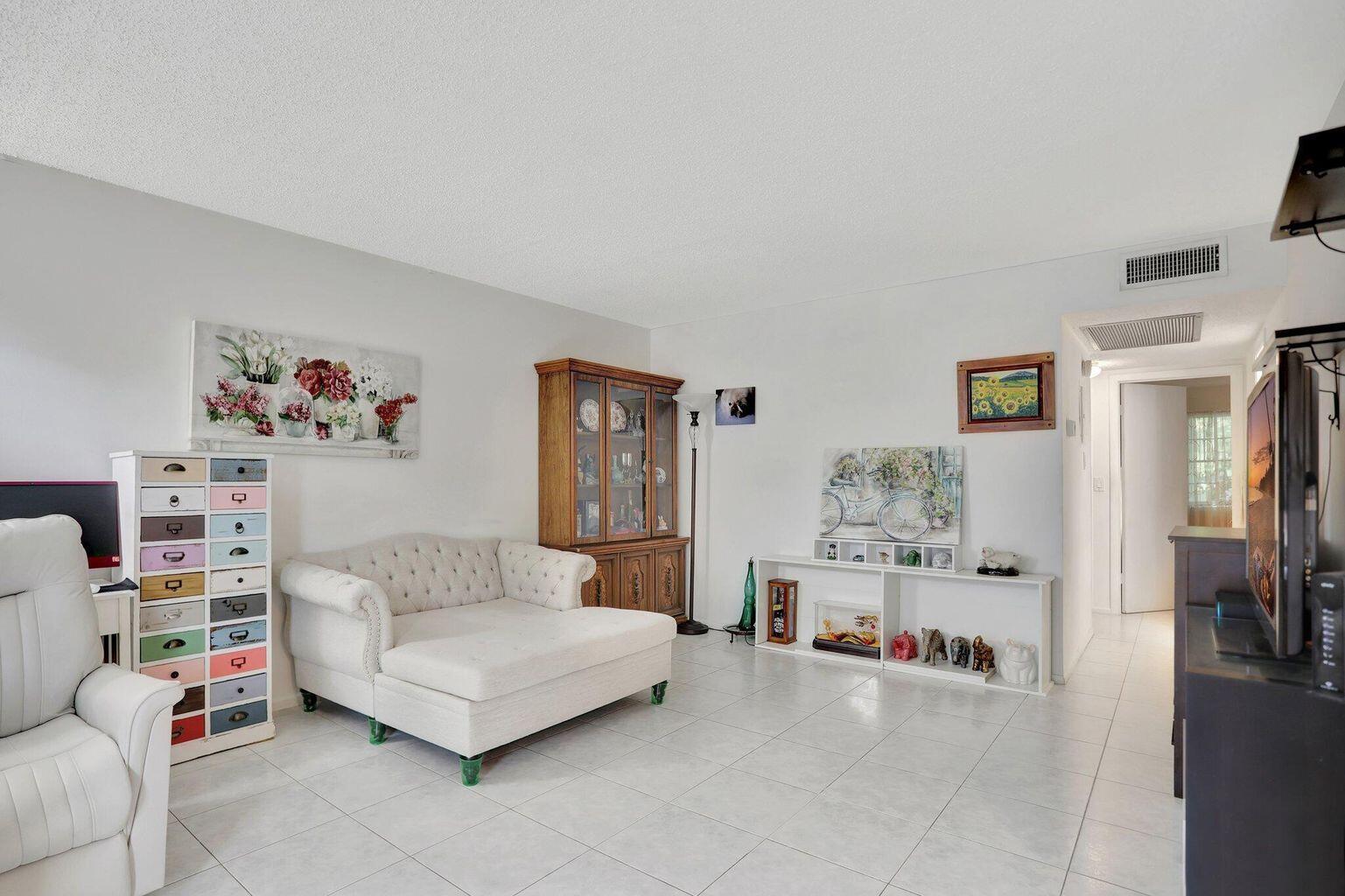 4076 Newport Q 4076, Deerfield Beach, FL 33442, Deerfield Beach - Photo 5