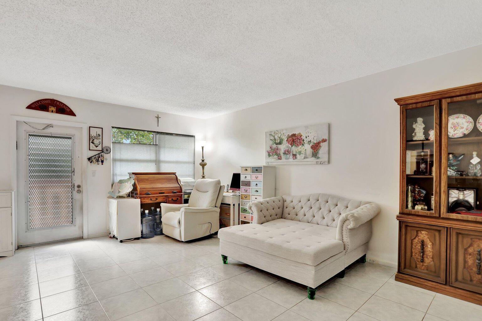 4076 Newport Q 4076, Deerfield Beach, FL 33442, Deerfield Beach - Photo 2