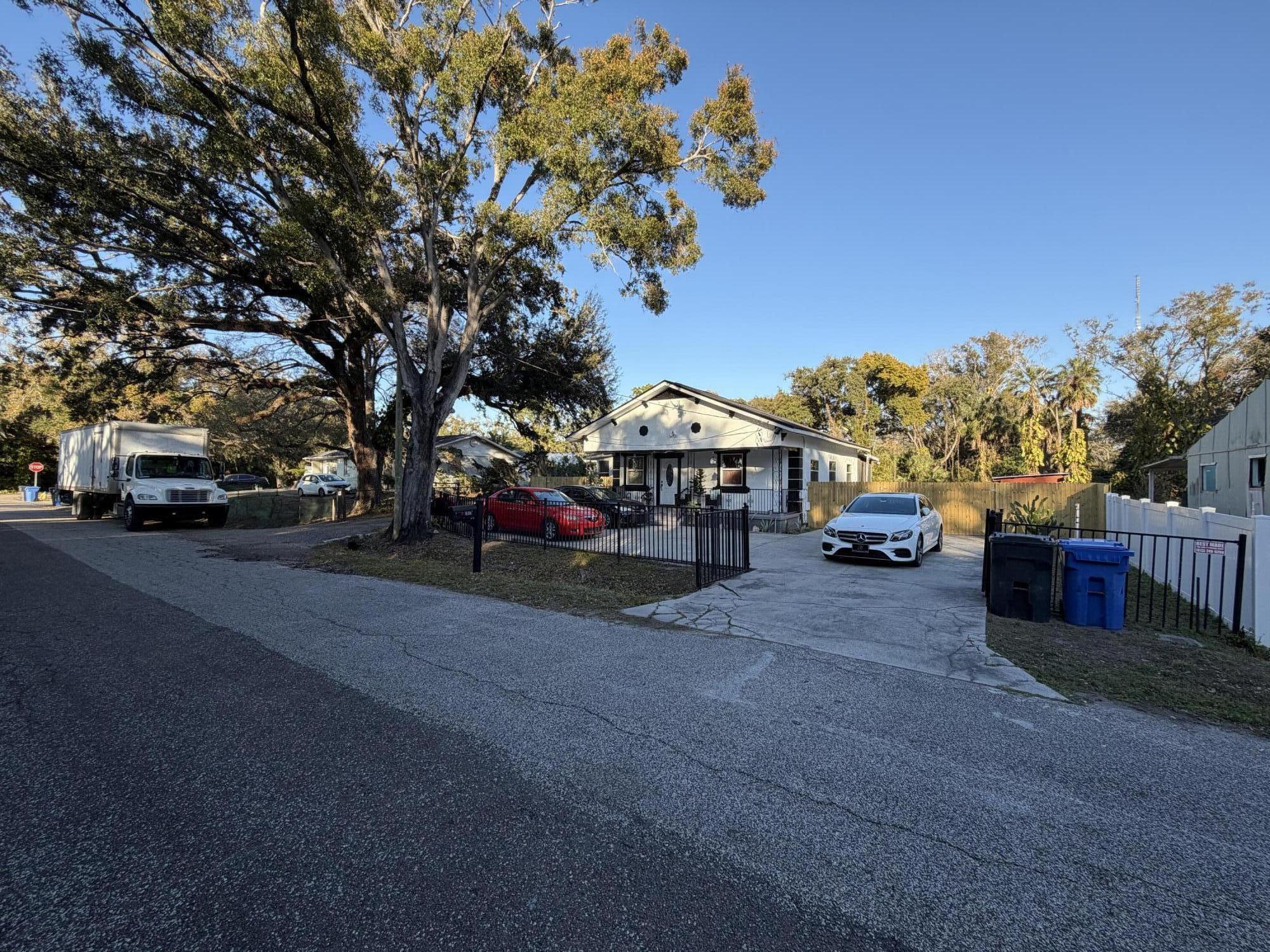1606 S 45 Street, Tampa, FL 33619, Tampa - Photo 2