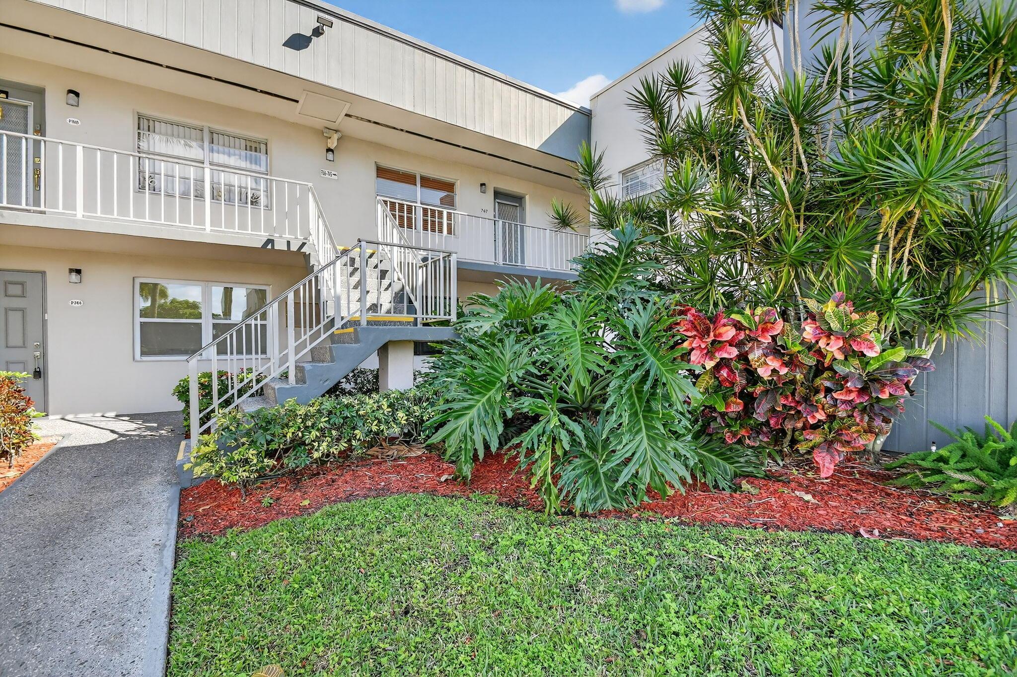 743 Burgundy P, Delray Beach, FL 33484, Delray Beach - Photo 3