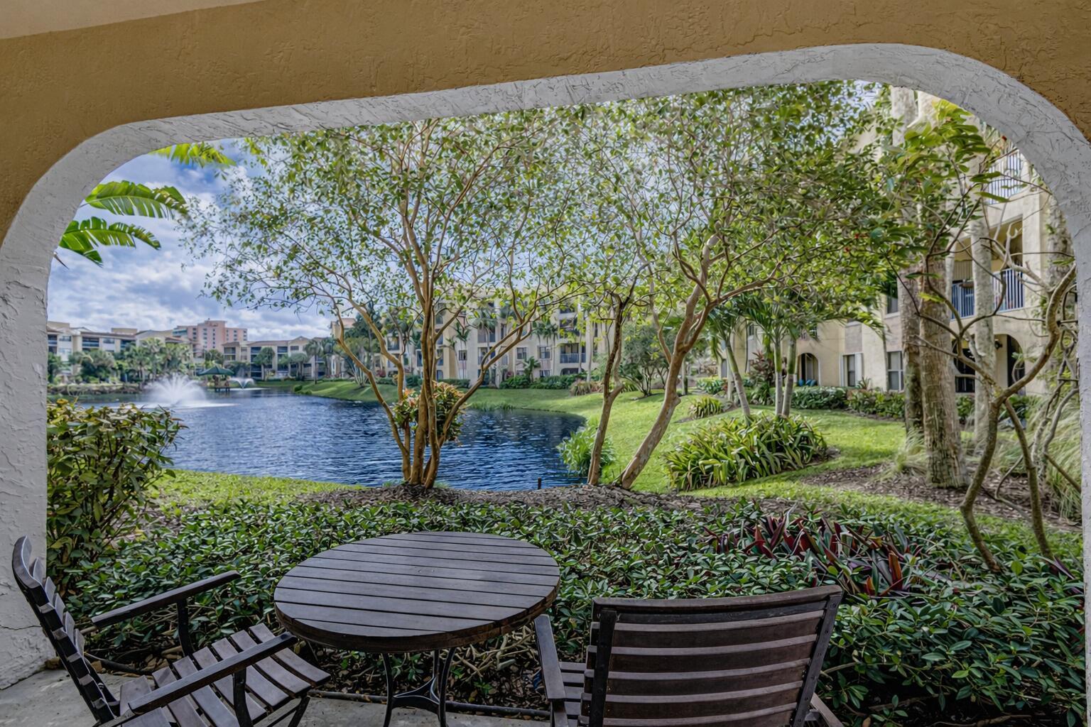 200 Uno Lago Drive 105, Juno Beach, FL 33408, Juno Beach - Photo 3