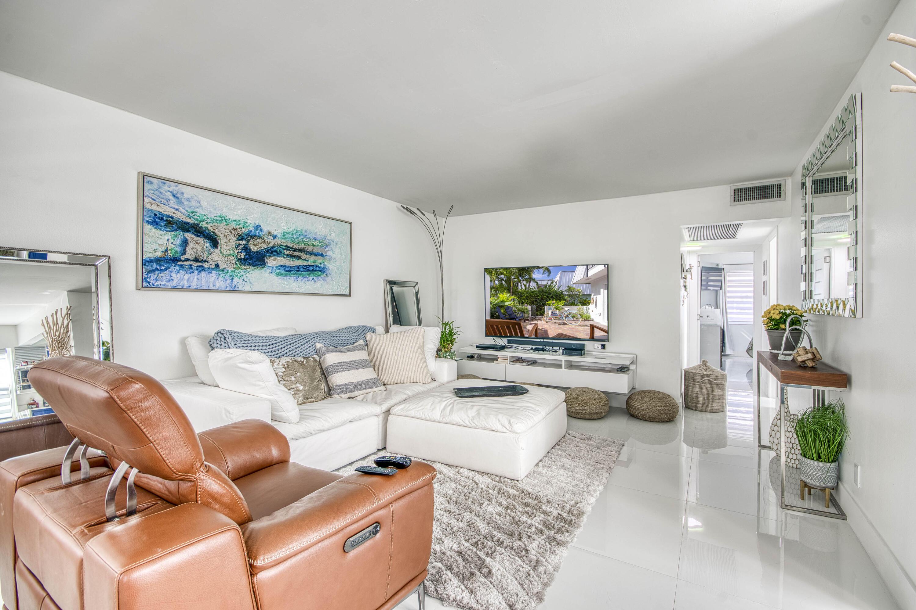 330 Andover M, West Palm Beach, FL 33417, West Palm Beach - Photo 2