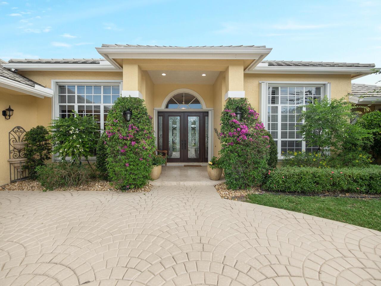 129 Brookhaven Court, Palm Beach Gardens, FL 33418, Palm Beach Gardens - Photo 4