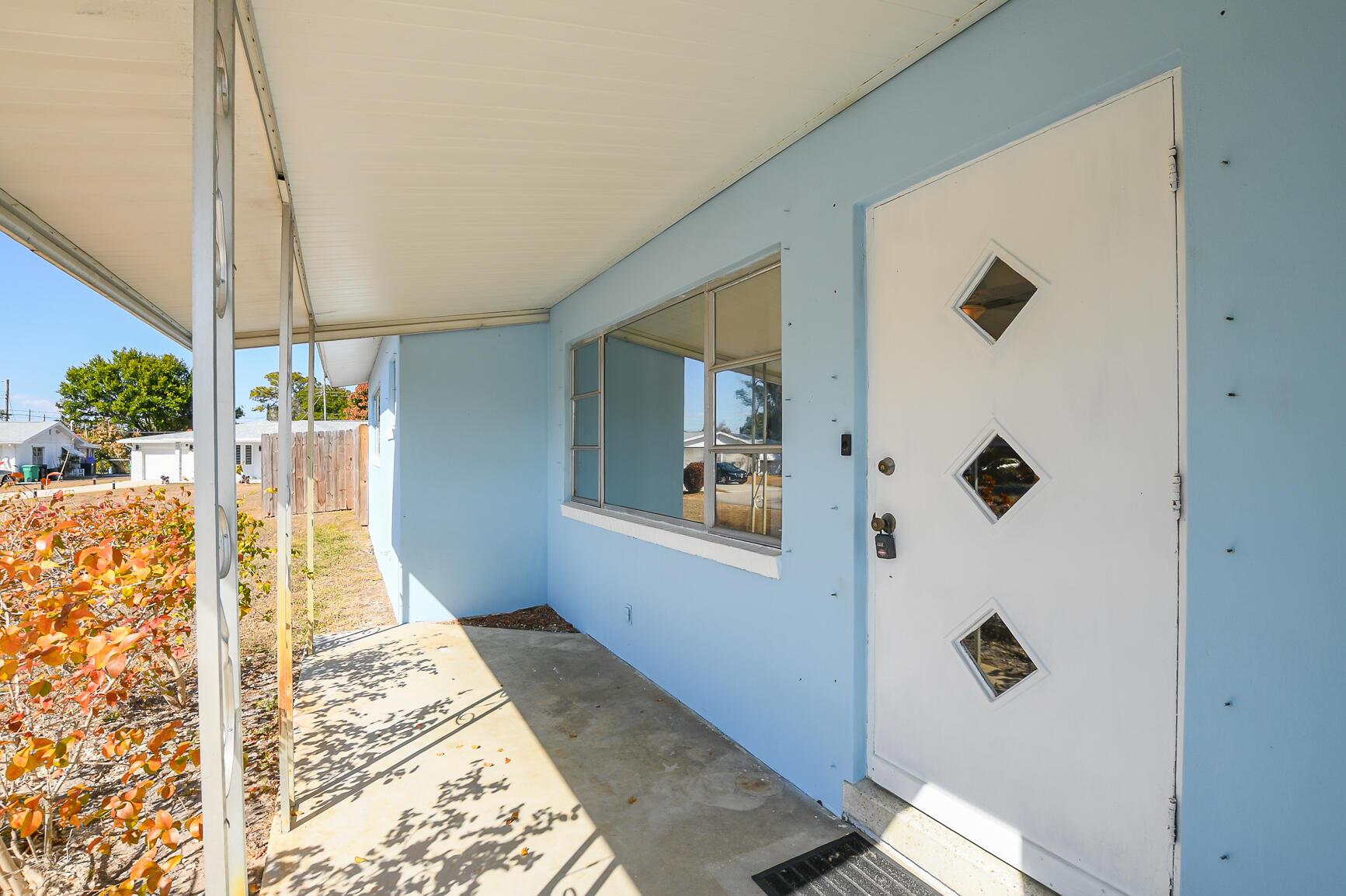 209 Oak Lane, Port St. Lucie, FL 34952, Port St. Lucie - Photo 5