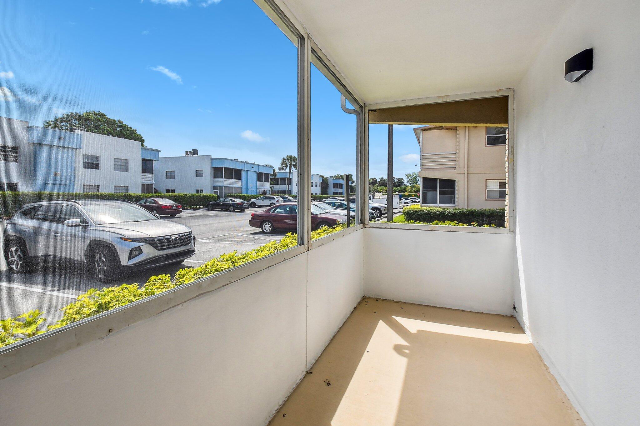 447 Saxony J Way 447-J, Delray Beach, FL 33446, Delray Beach - Photo 2