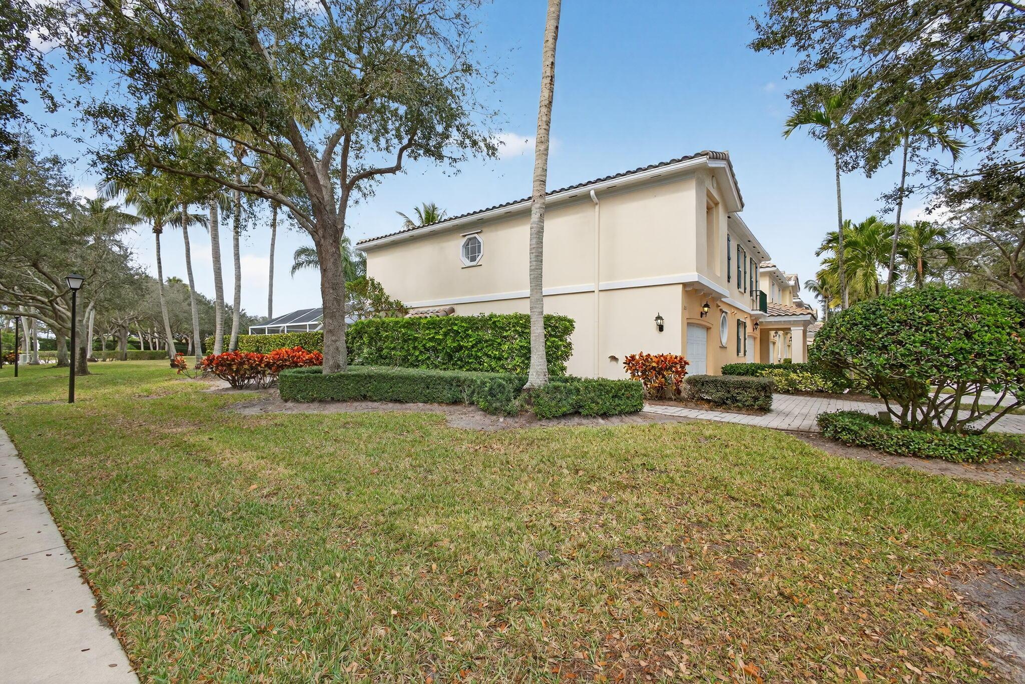 355 Salinas Drive, Palm Beach Gardens, FL 33410, Palm Beach Gardens - Photo 4
