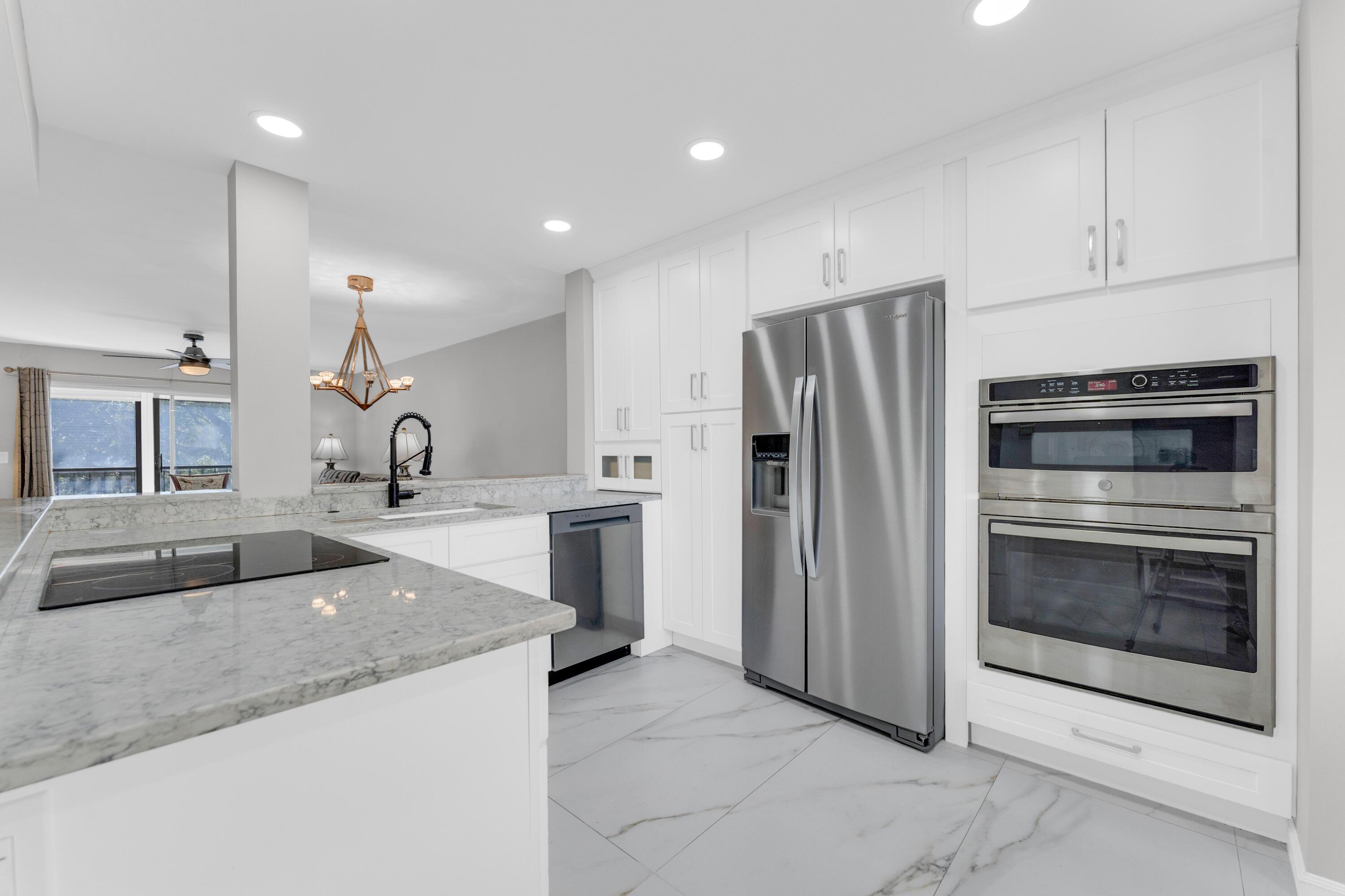 7192 Huntington Lane 307, Delray Beach, FL 33446, Delray Beach - Photo 3