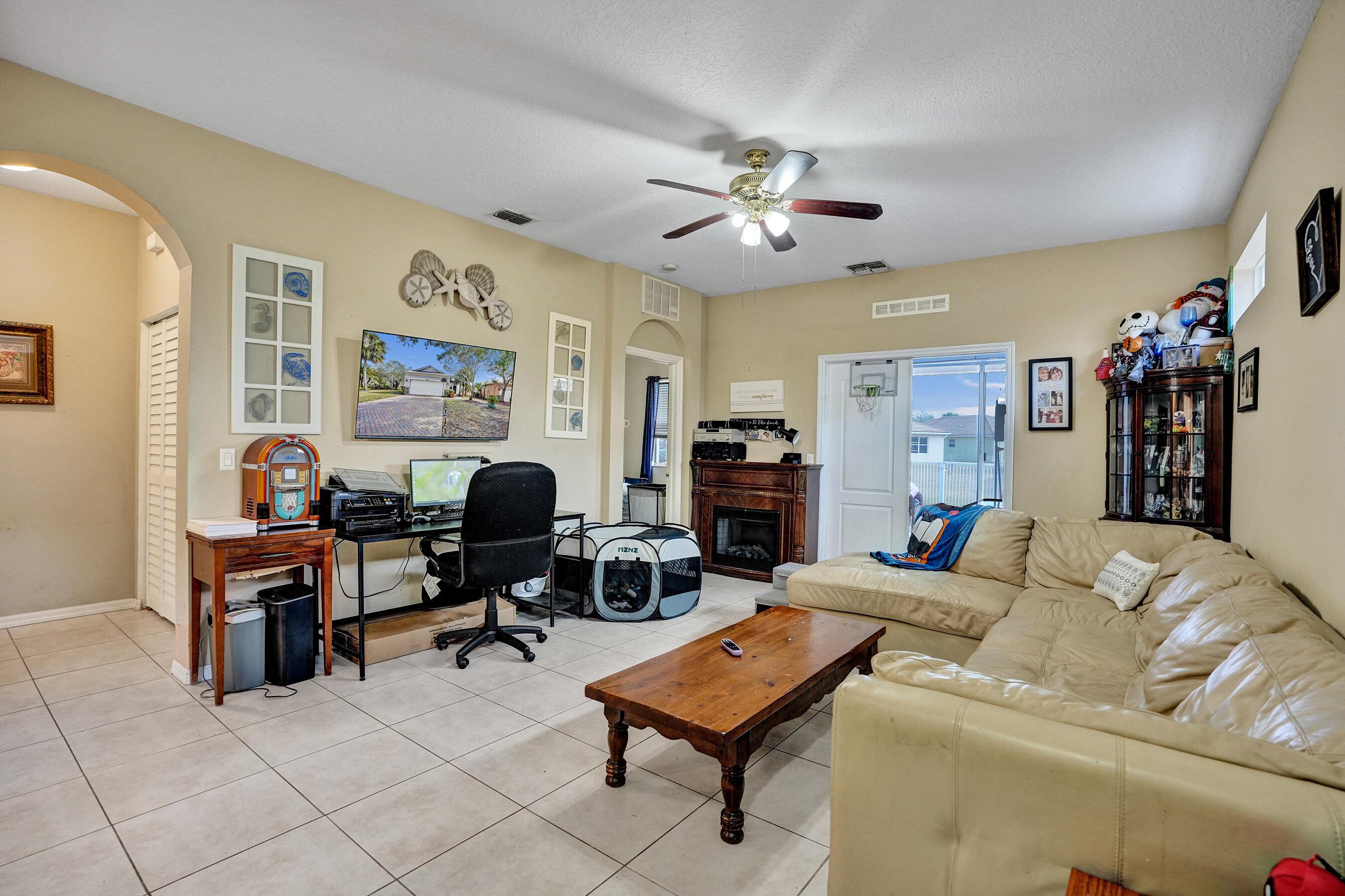 9872 SW Glenbrook Drive, Port St. Lucie, FL 34987, Port St. Lucie - Photo 5